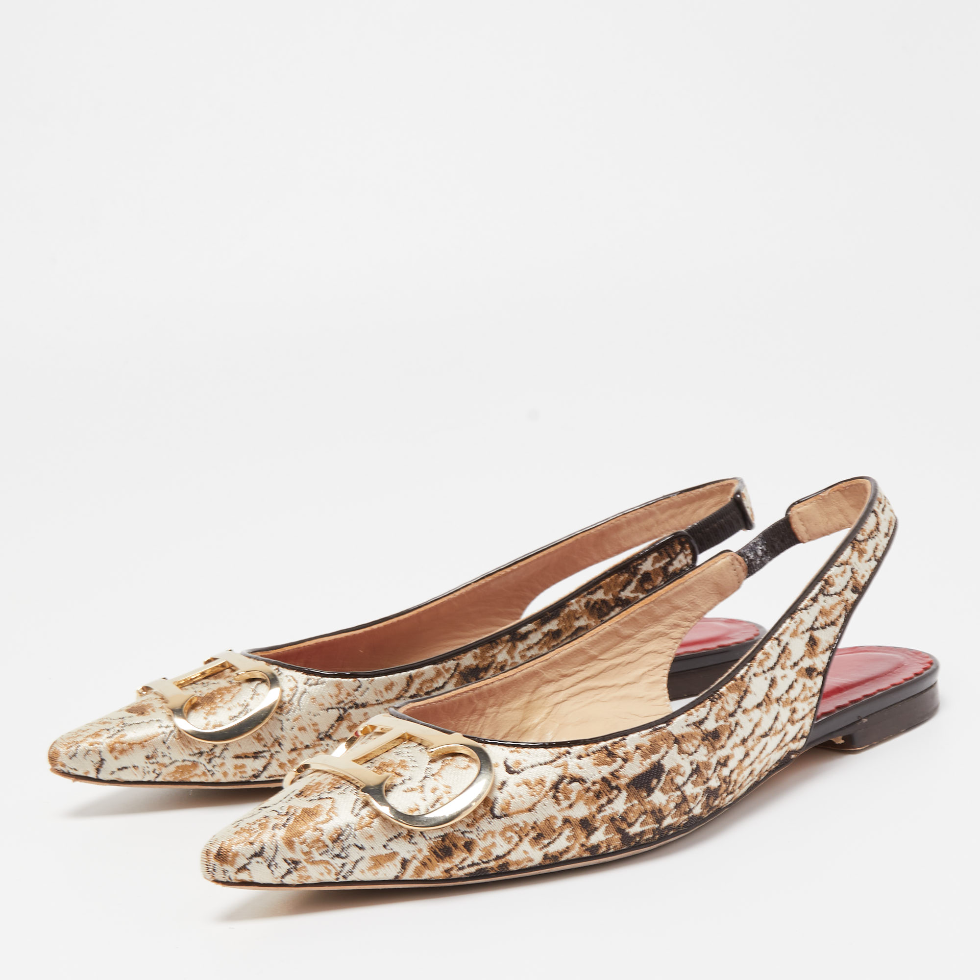 

CH Carolina Herrera Brown/White Brocade Fabric Slingback Flat Sandals Size