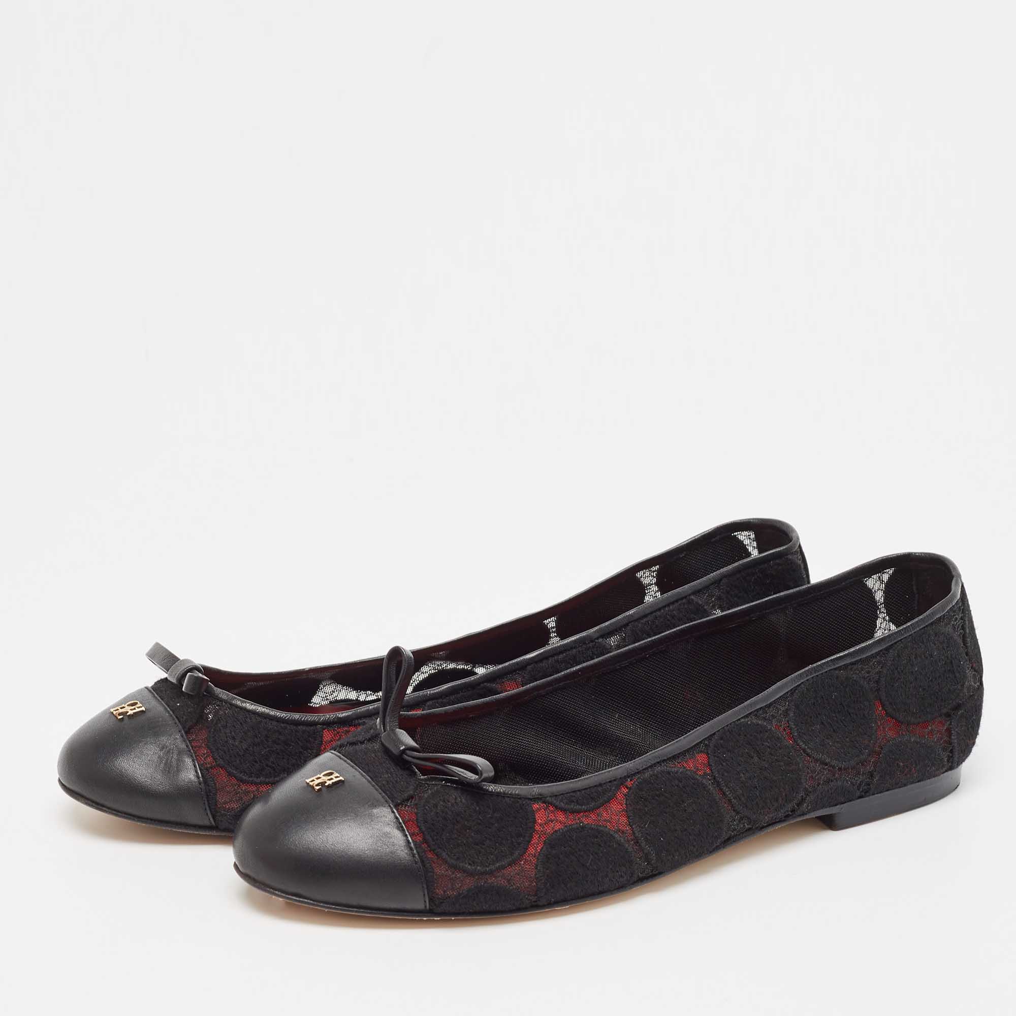 

CH Carolina Herrera Black Lace and Leather Cap Toe Bow Ballet Flats Size