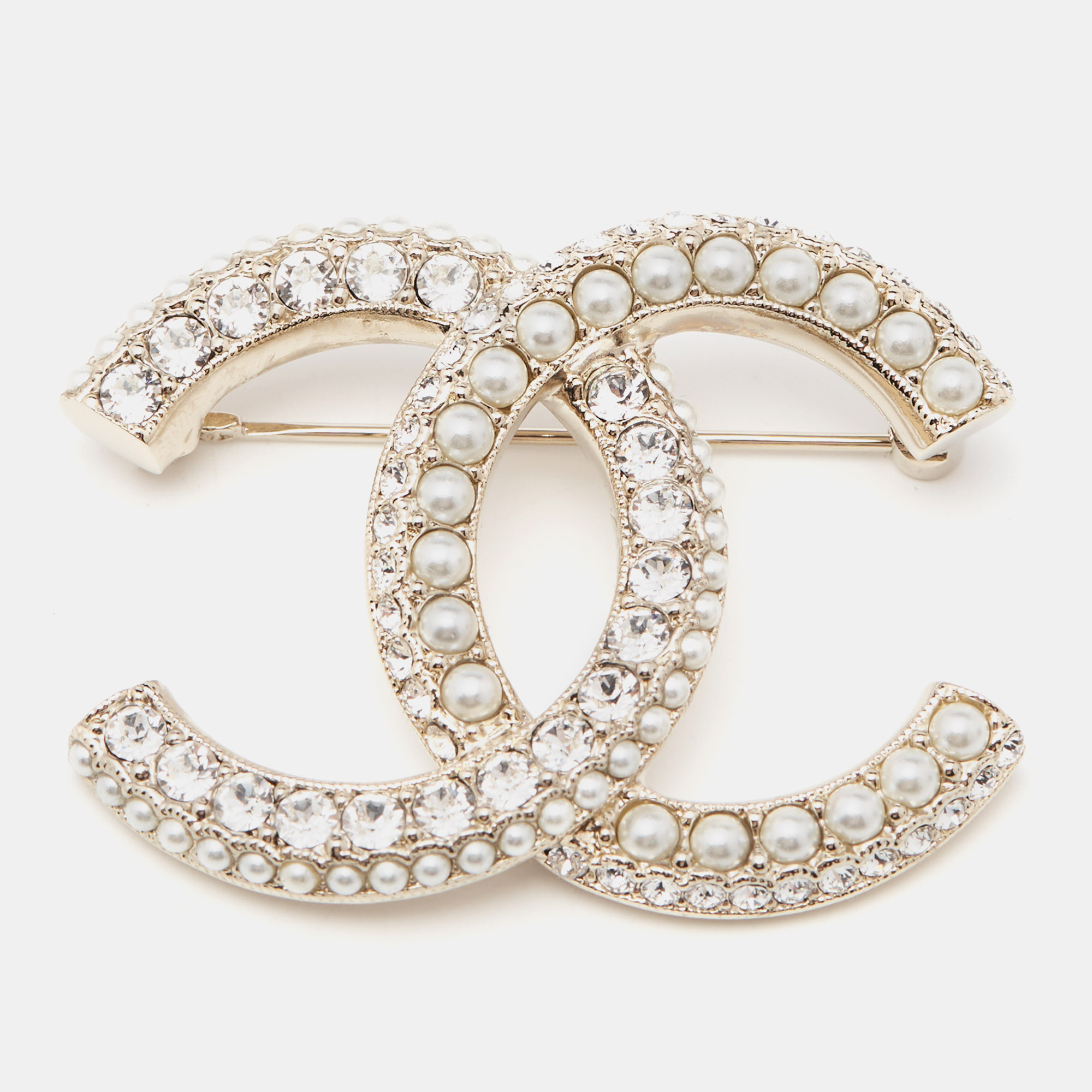 

Chanel CC Faux Pearl Crystals Gold Tone Brooch