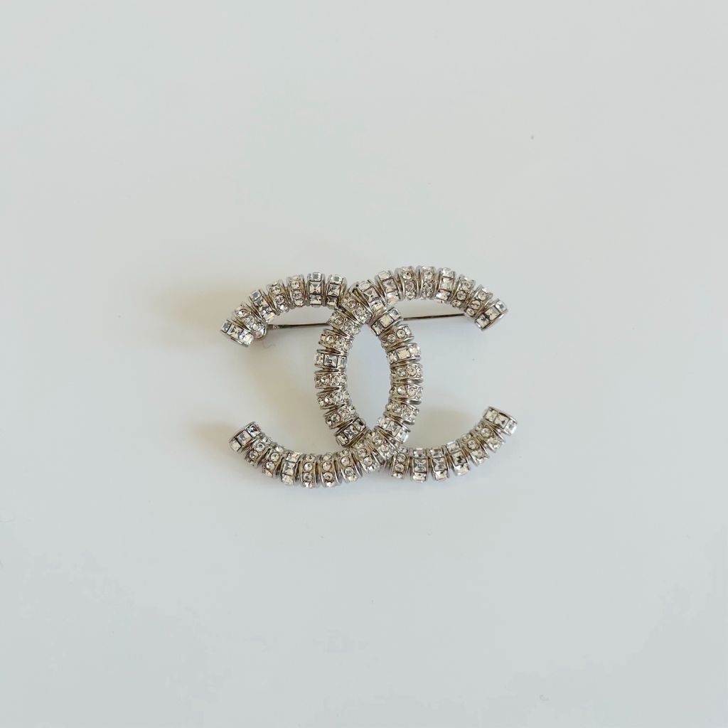 

Chanel CC Silver Crystal Encrusted Brooch Fashion and Silver Jewelry