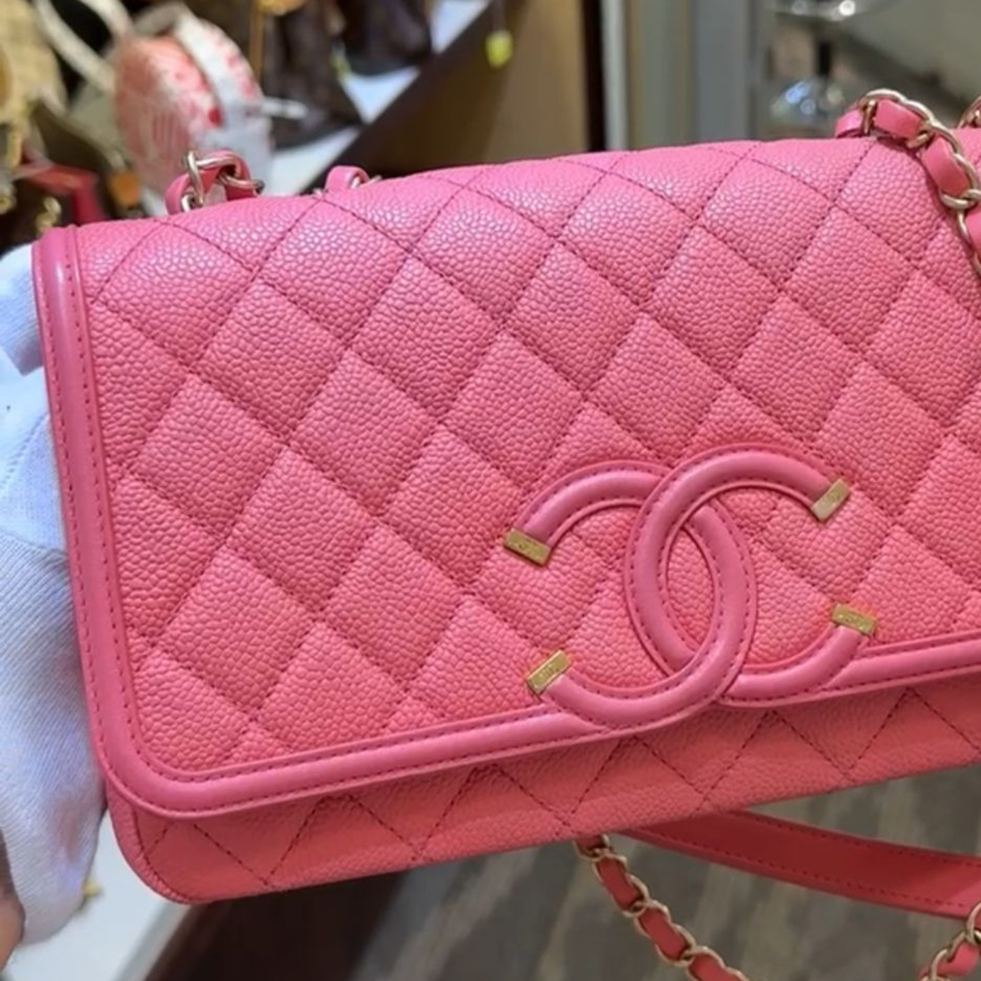 

Chanel Filigree Chain Flap Bag, Pink