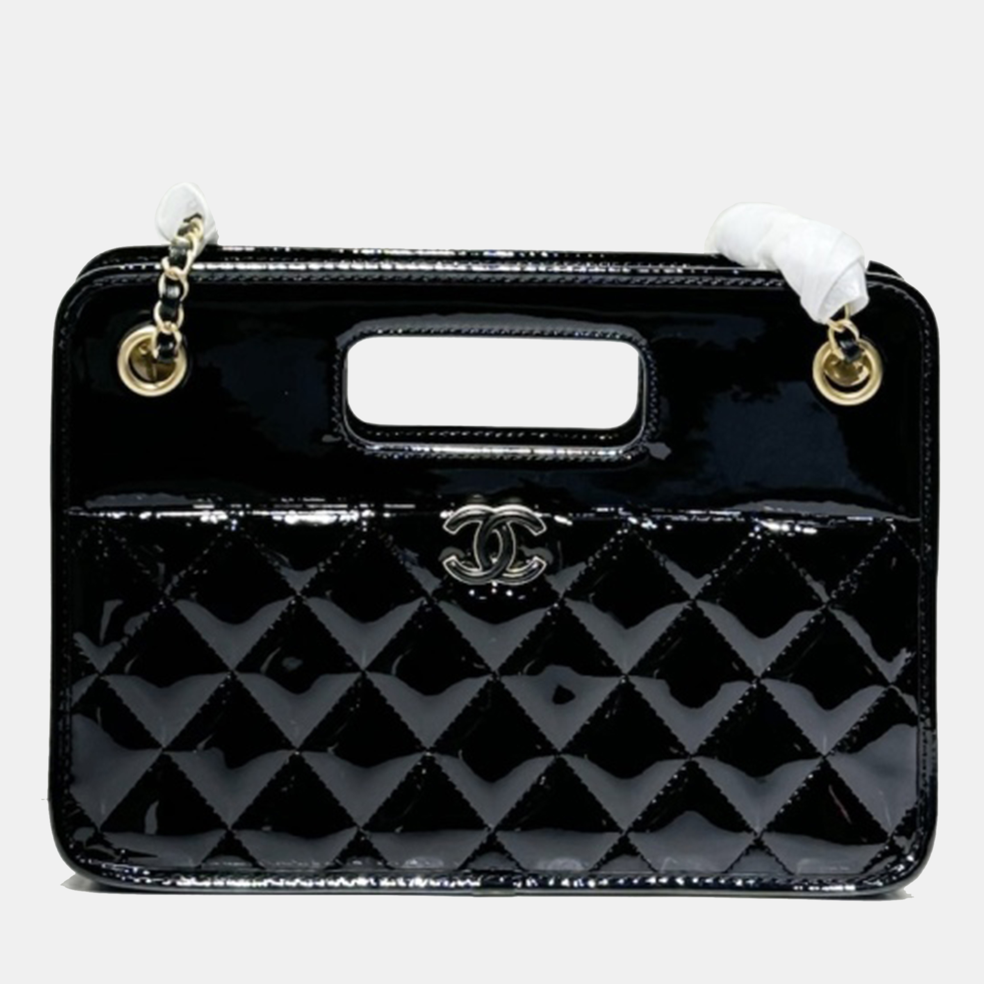 

Chanel black patent leather messenger bag