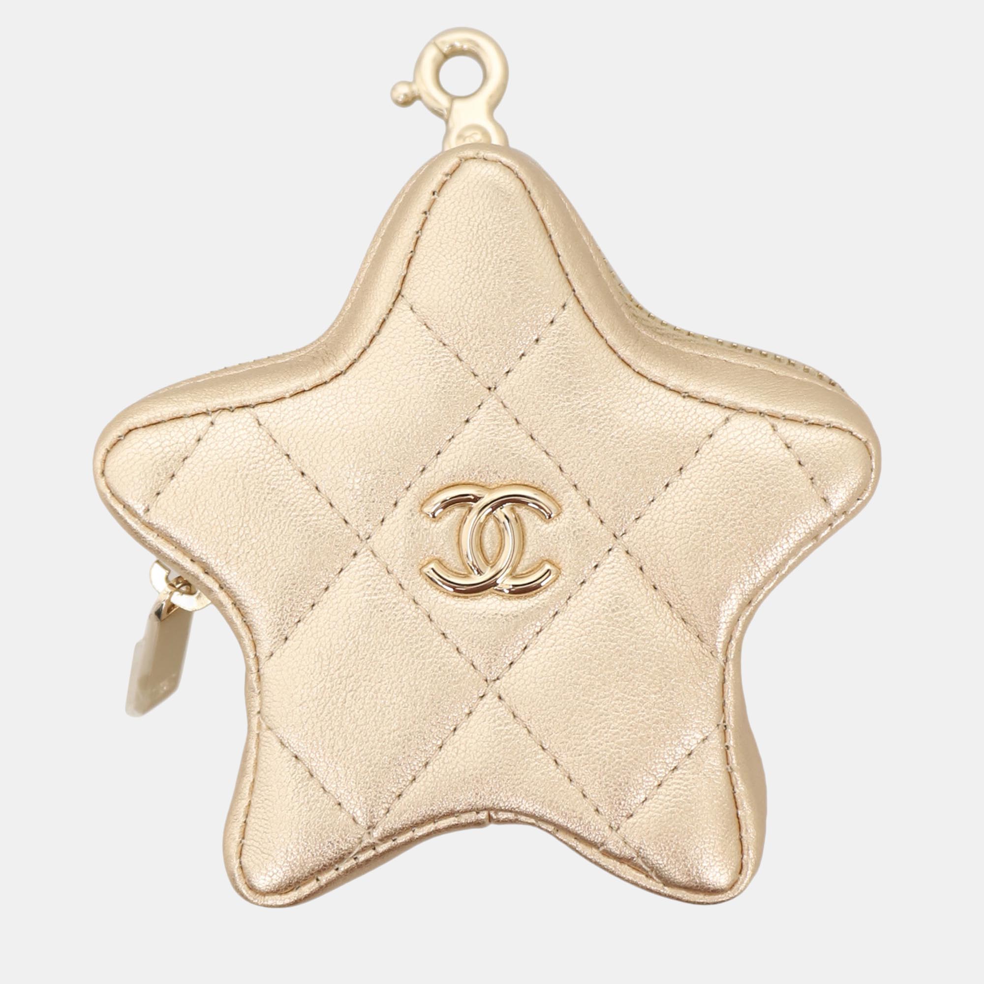 

Chanel Sheepskin Star Coin Purse, Gold