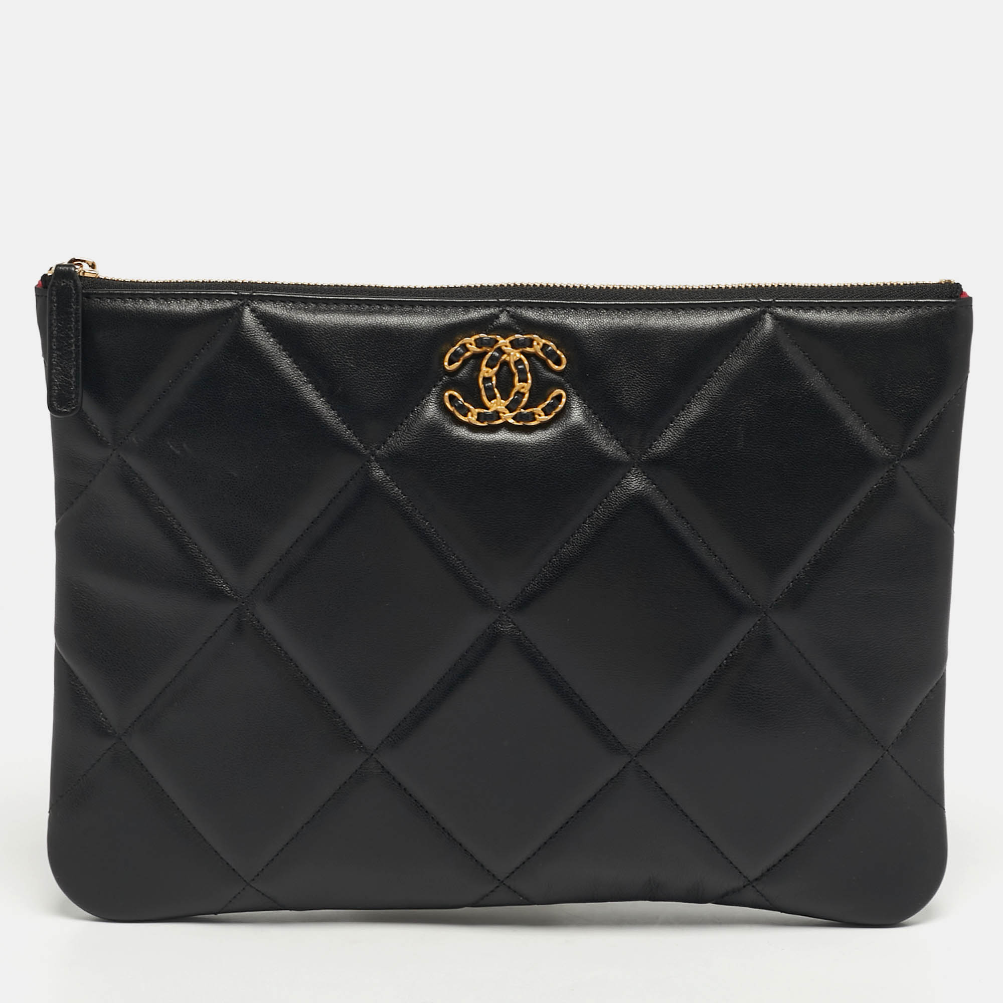

Chanel 19 Medium Black Quilted Leather O Case Clutch