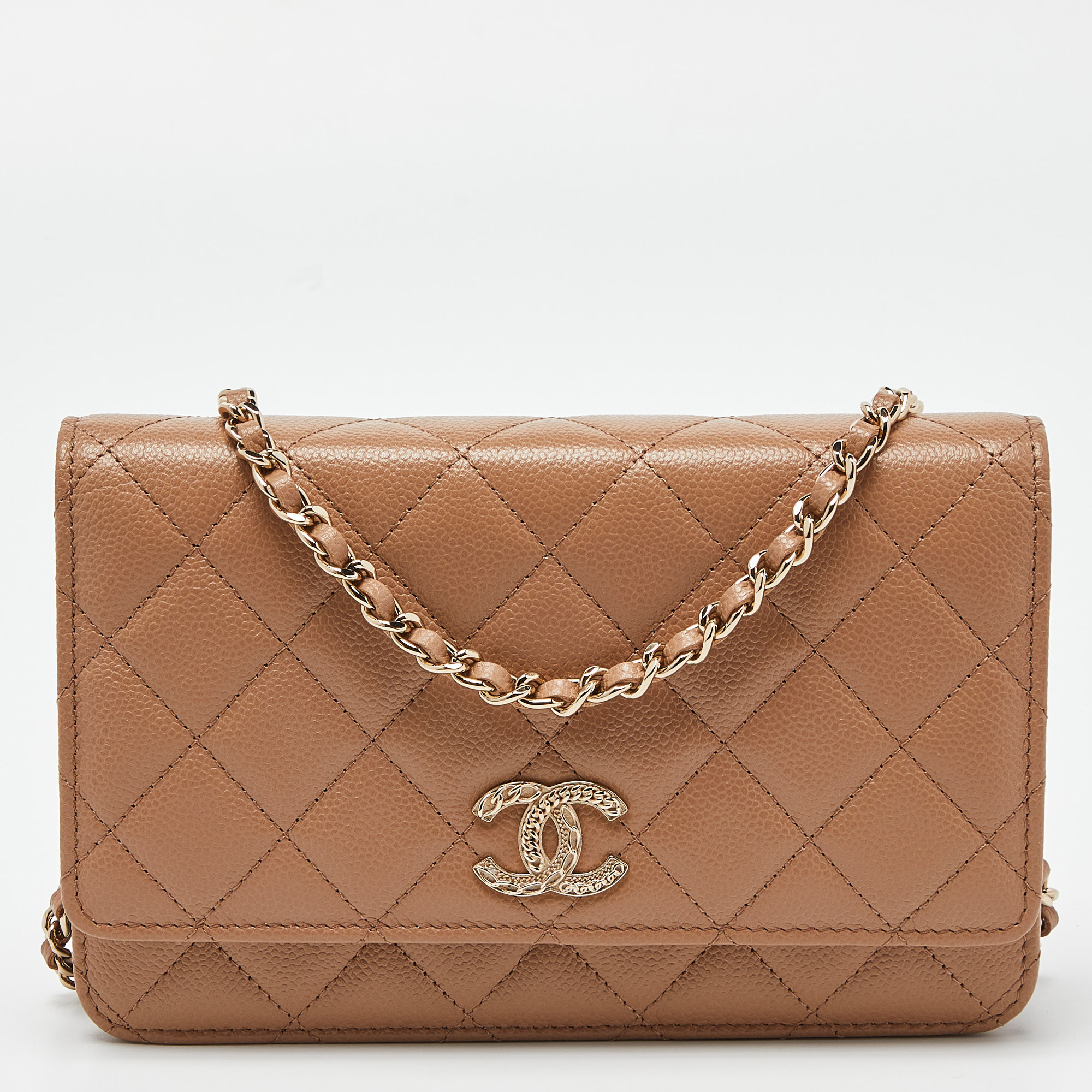 مملوكة مسبقًا Chanel Beige Quilted Caviar Leather Chain CC Wallet on Chain