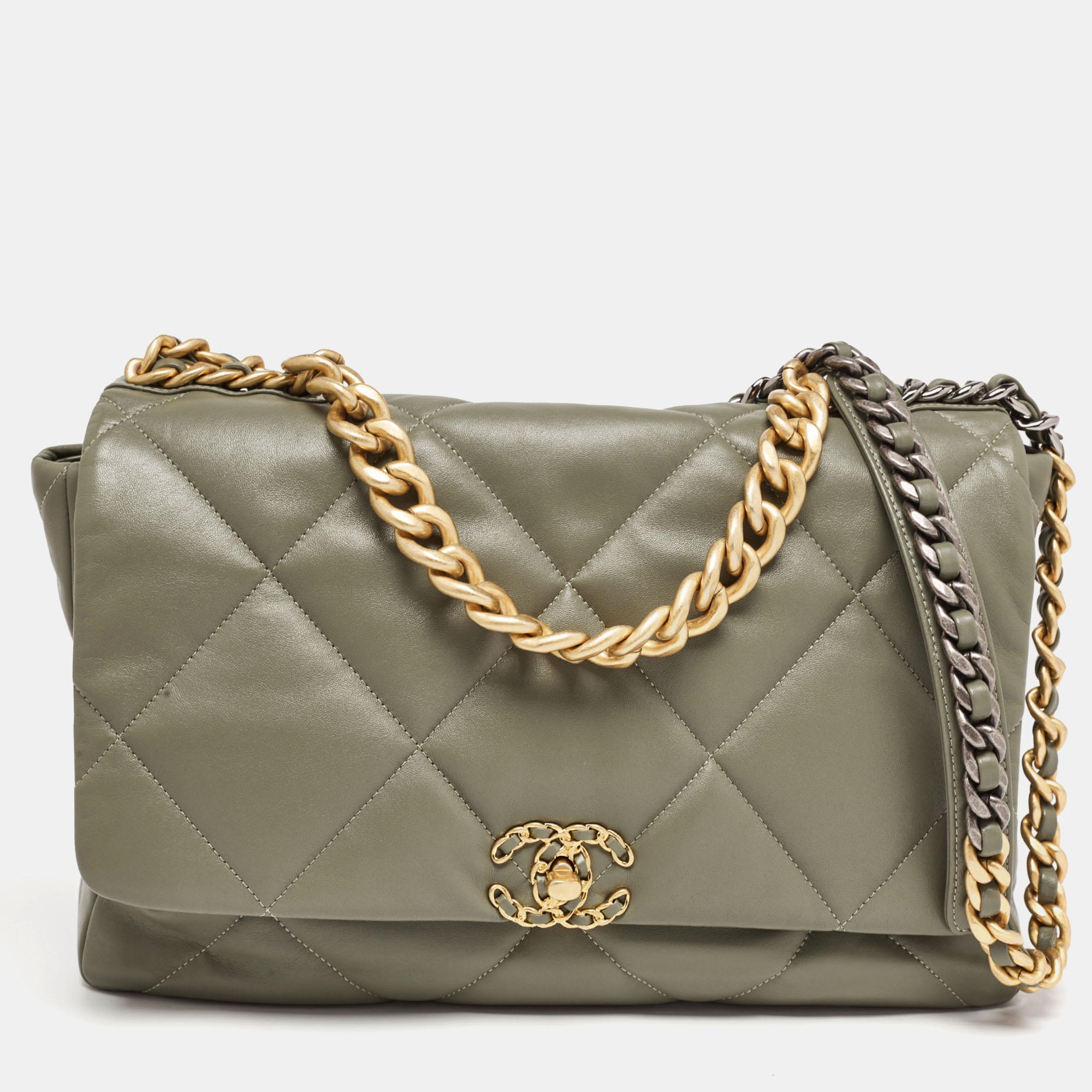 

Chanel Fatigue Green Quilted Leather Maxi 19 Shoulder Bag