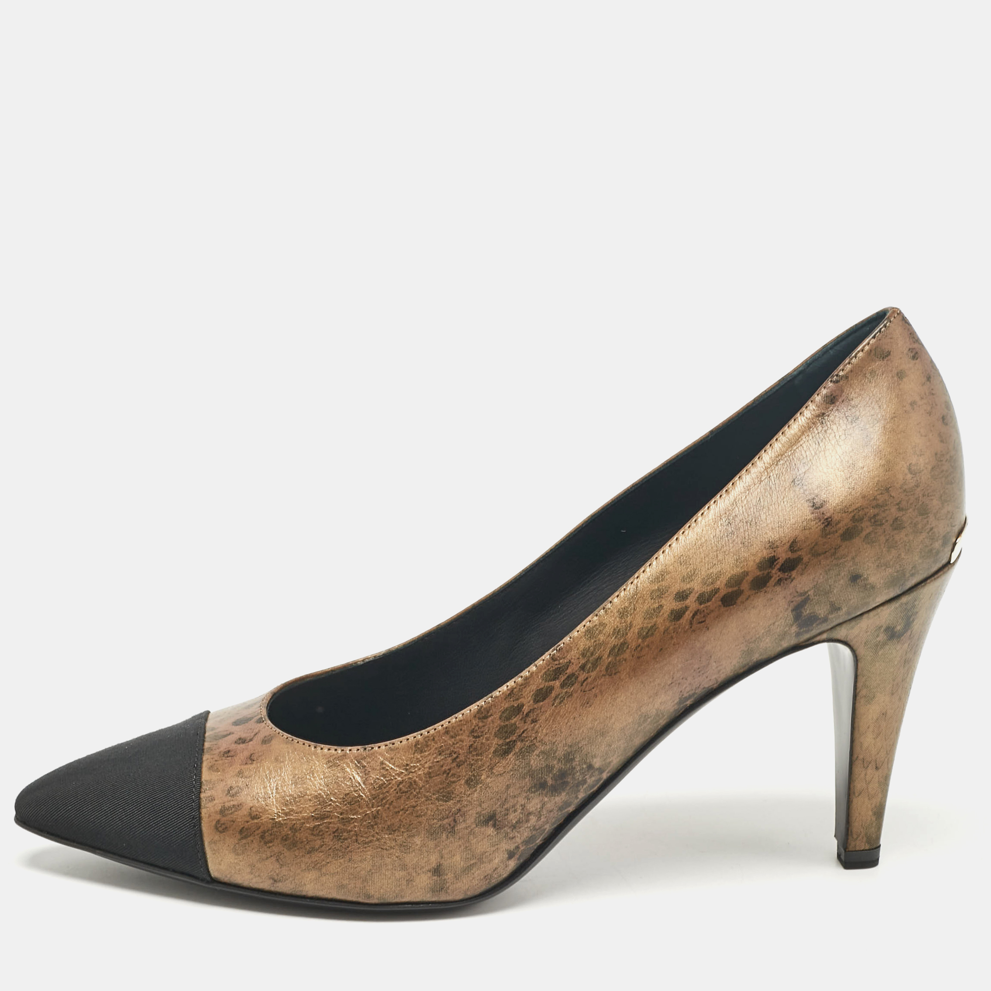 

Chanel Brown/Black Snake Print Leather and Canvas Cap Toe Pumps Size