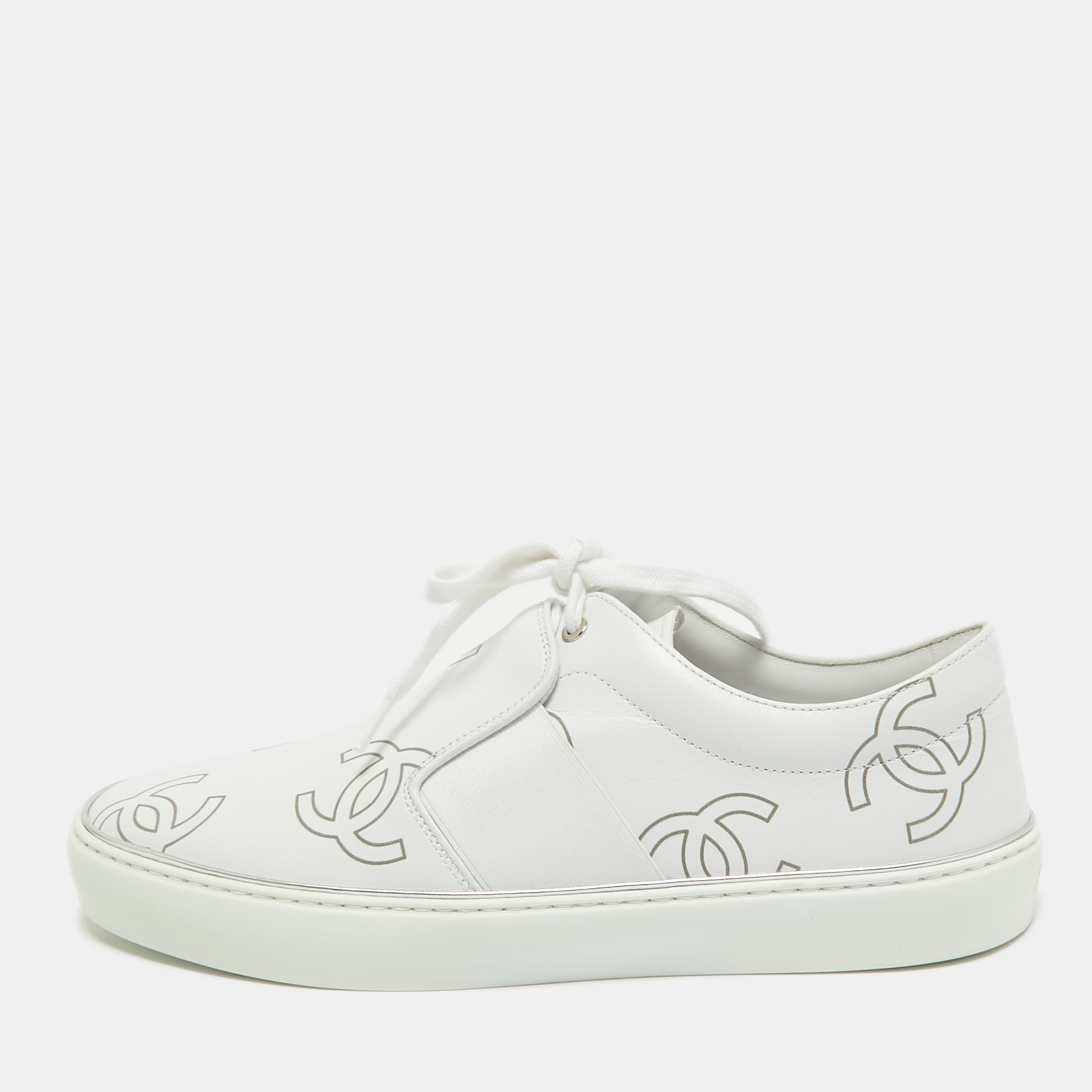 

Chanel White Leather CC Lace Up Sneakers Size