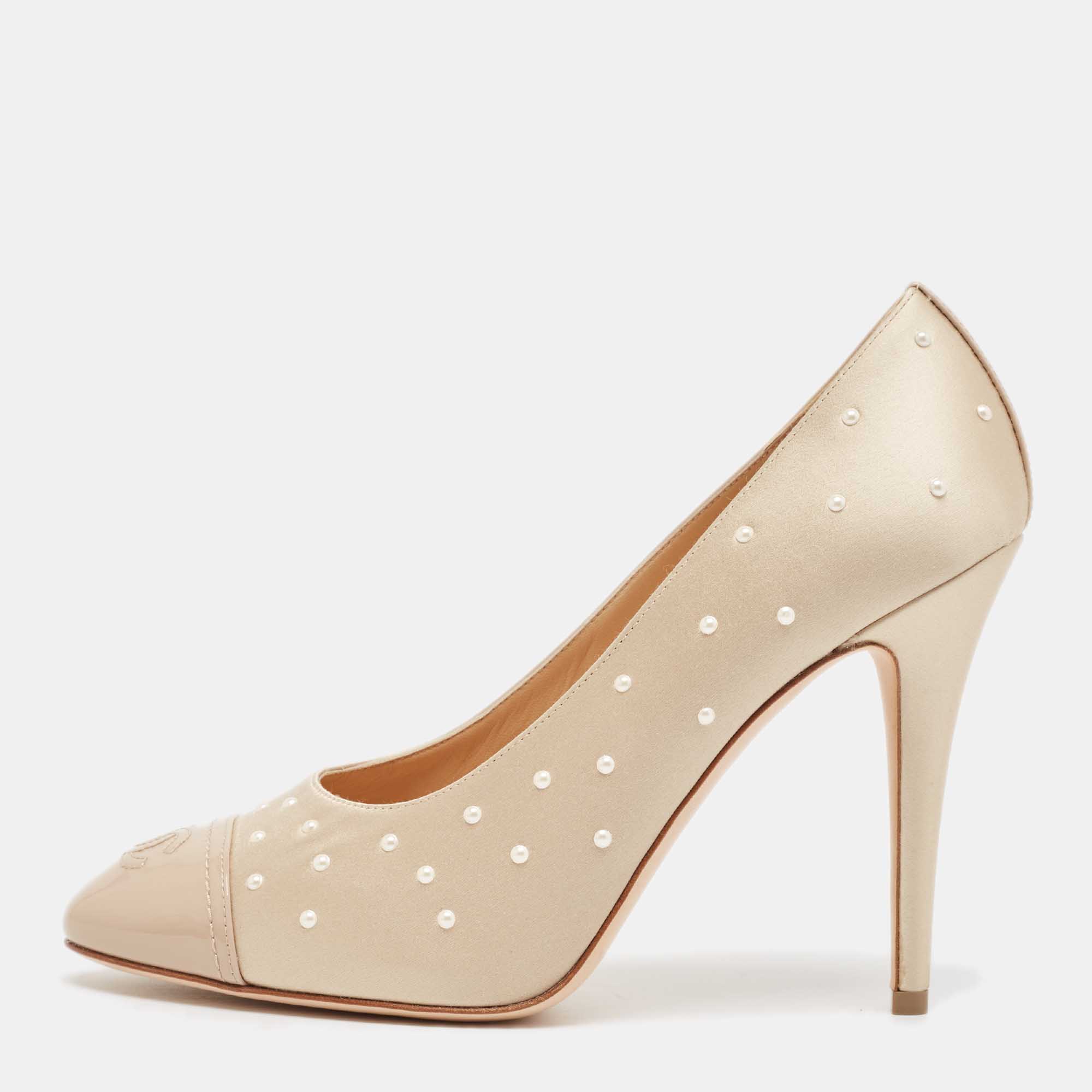 

Chanel Beige Satin Pearl Embellished CC Cap Toe Pumps Size