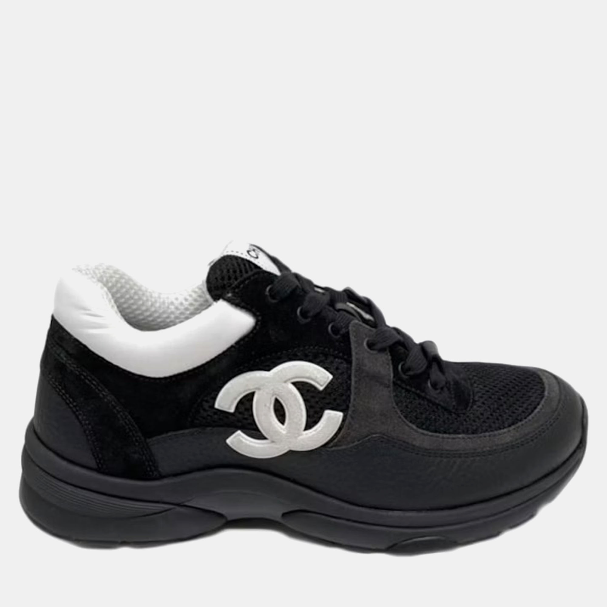 

Chanel Black/White Low Top Trainer Sneakers Size EU