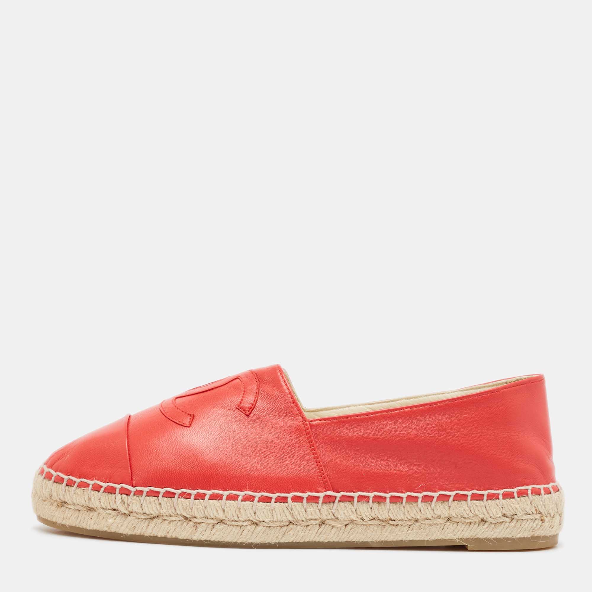 

Chanel Red Leather CC Cap Toe Espadrille Flats Size