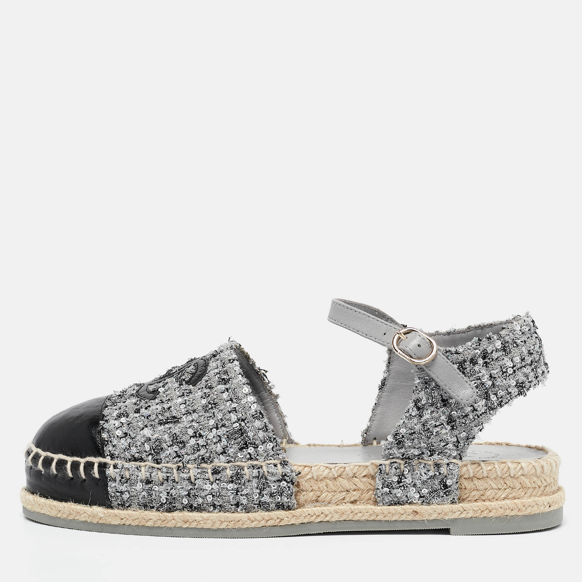 

Chanel Grey/Black Tweed and Leather CC Cap Toe Espadrille Sandals Size