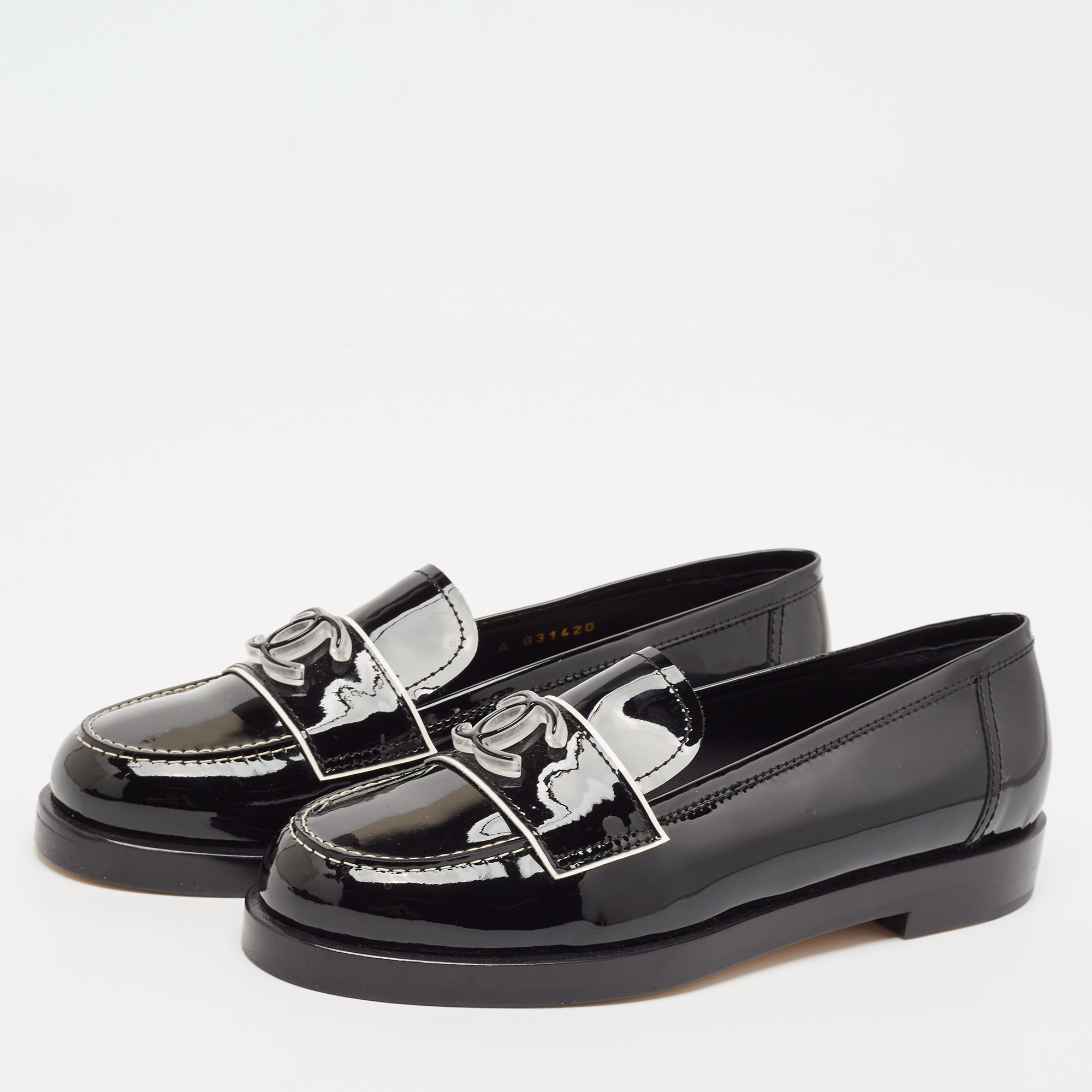 Chanel Black Patent Leather CC Slip On Loafers Size 38.5 