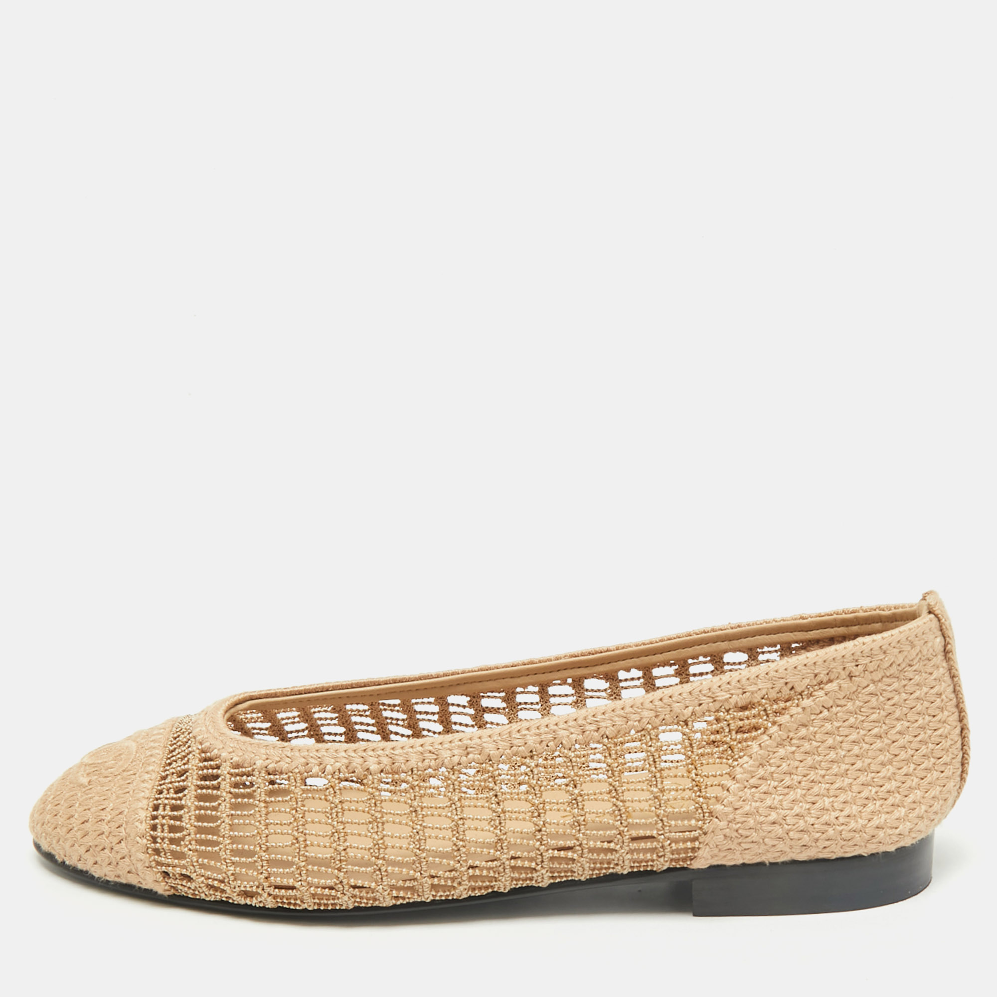 

Chanel Beige Raffia CC Cap Toe Ballet Flats Size