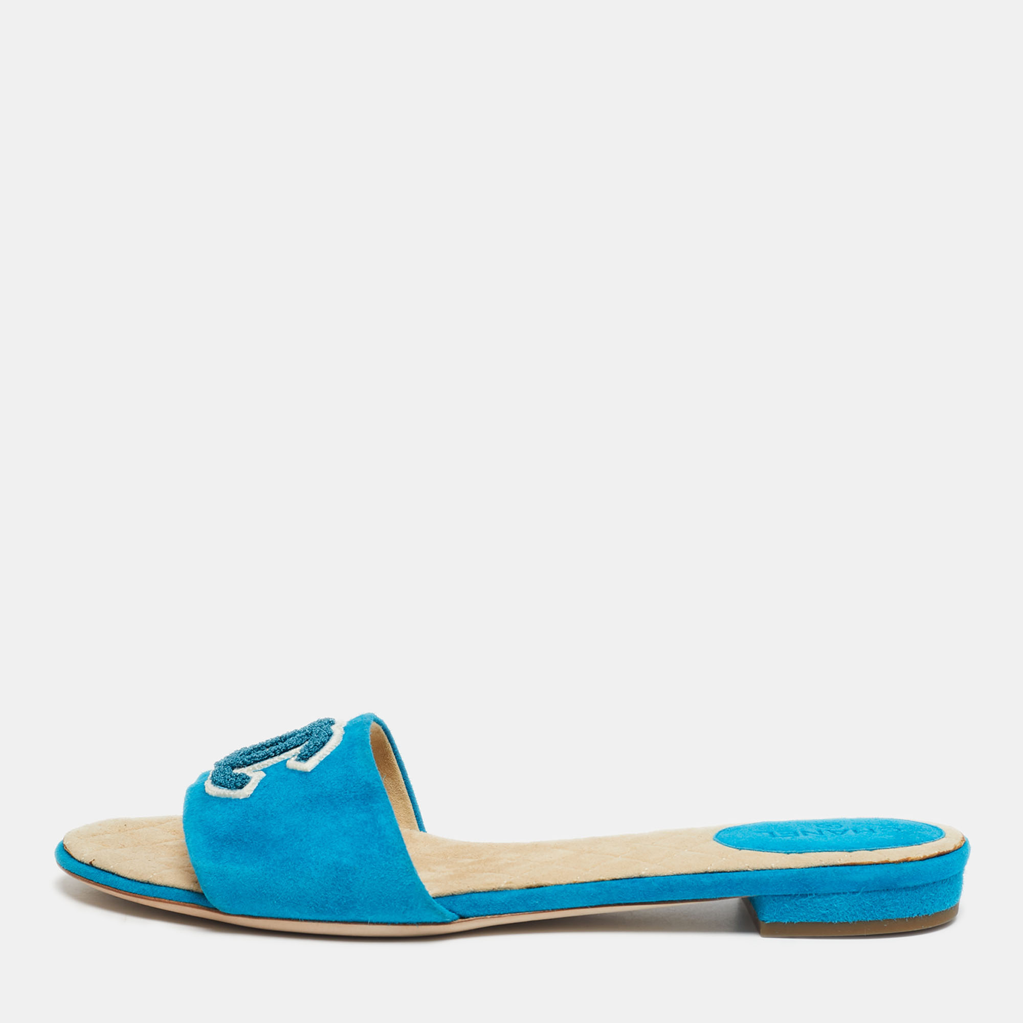 

Chanel Blue Suede CC Flat Slides Size