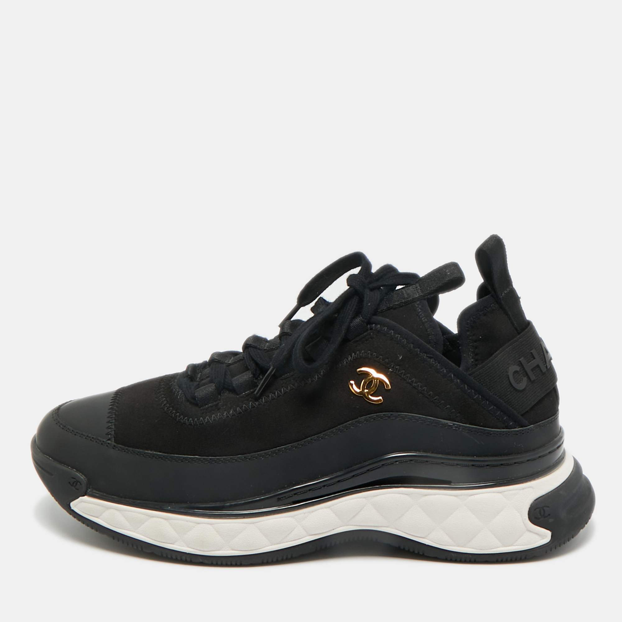 

Chanel Black Fabric and Leather CC Low Top Sneakers Size