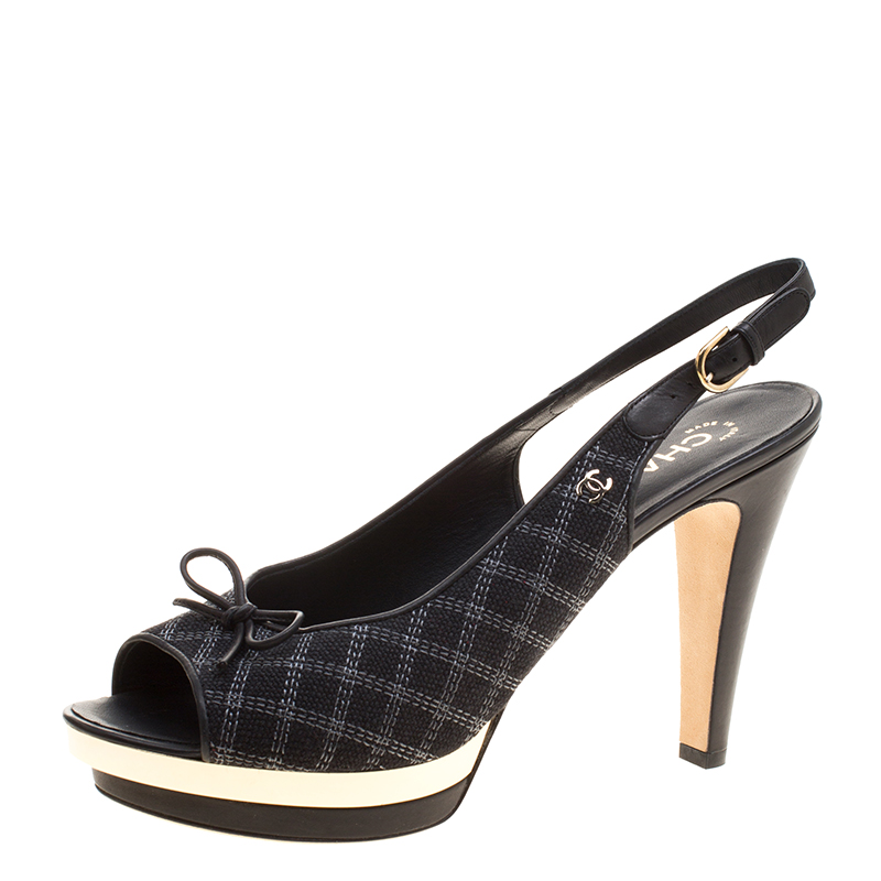 مملوكة مسبقًا Chanel Black Checkered Embroidered Canvas Peep Toe Platform Slingback Sandals Size 42