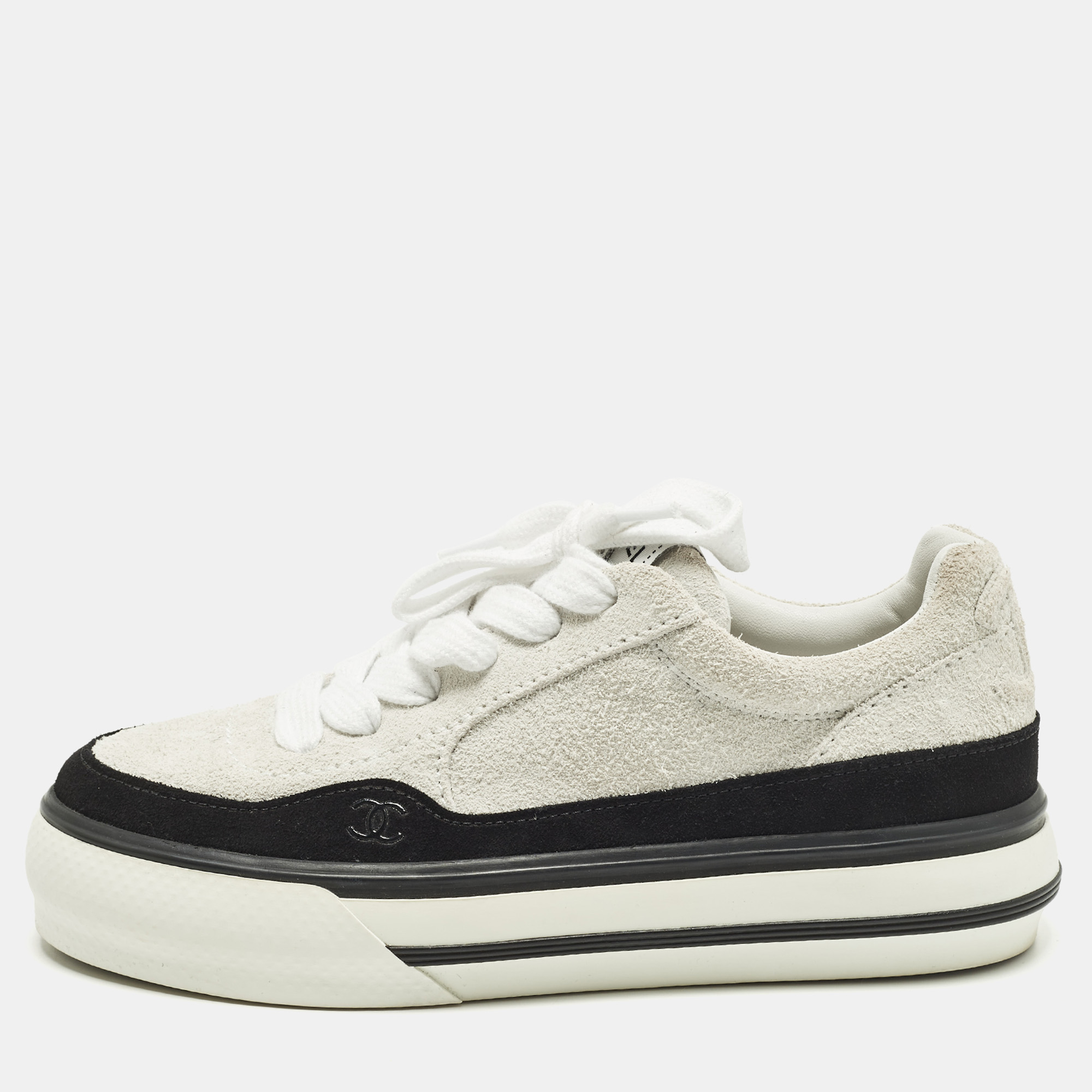 

Chanel Coco Mark Size  Grey/Black Suede Lace Up Sneakers