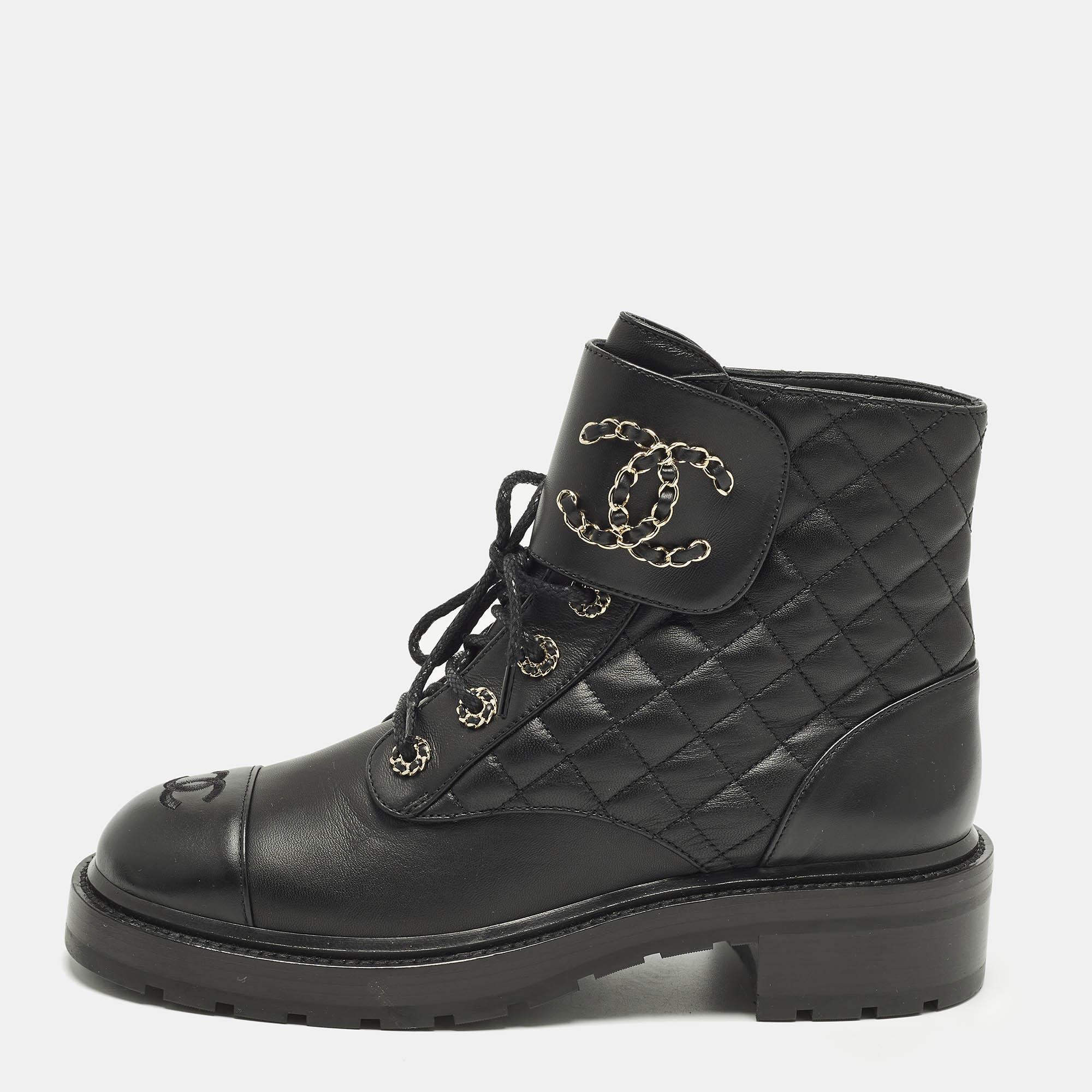 

Chanel Size  Black Quilted Leather CC Cap Toe Chain Link Logo Combat Boots