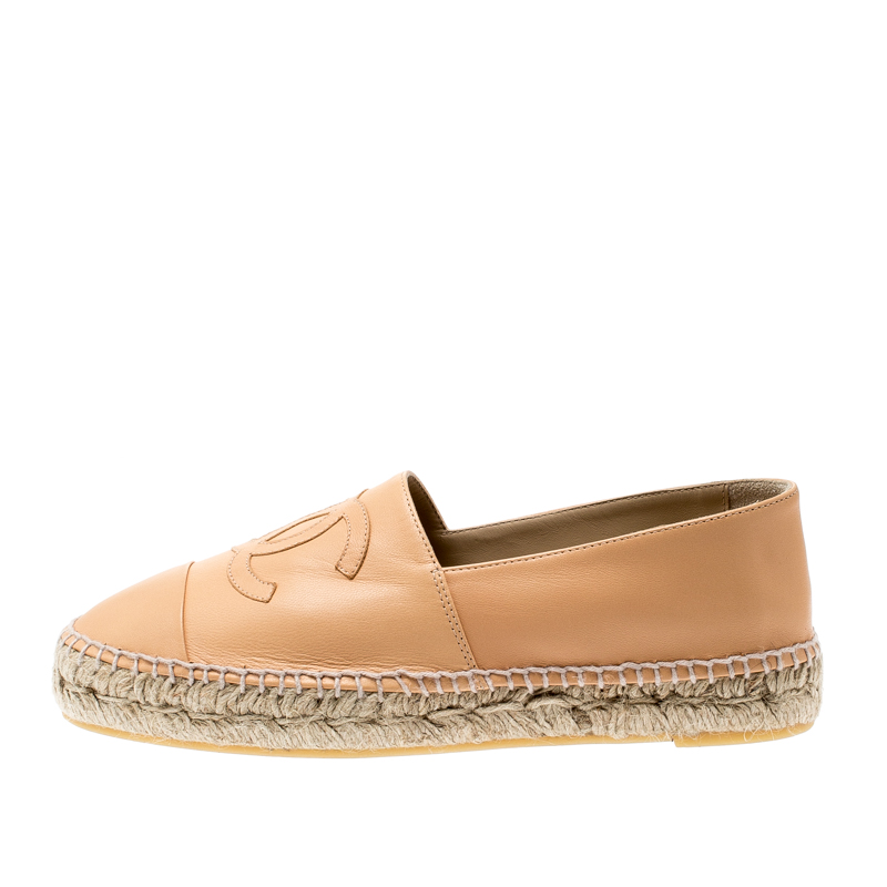 

Chanel Beige Leather CC Espadrilles Size