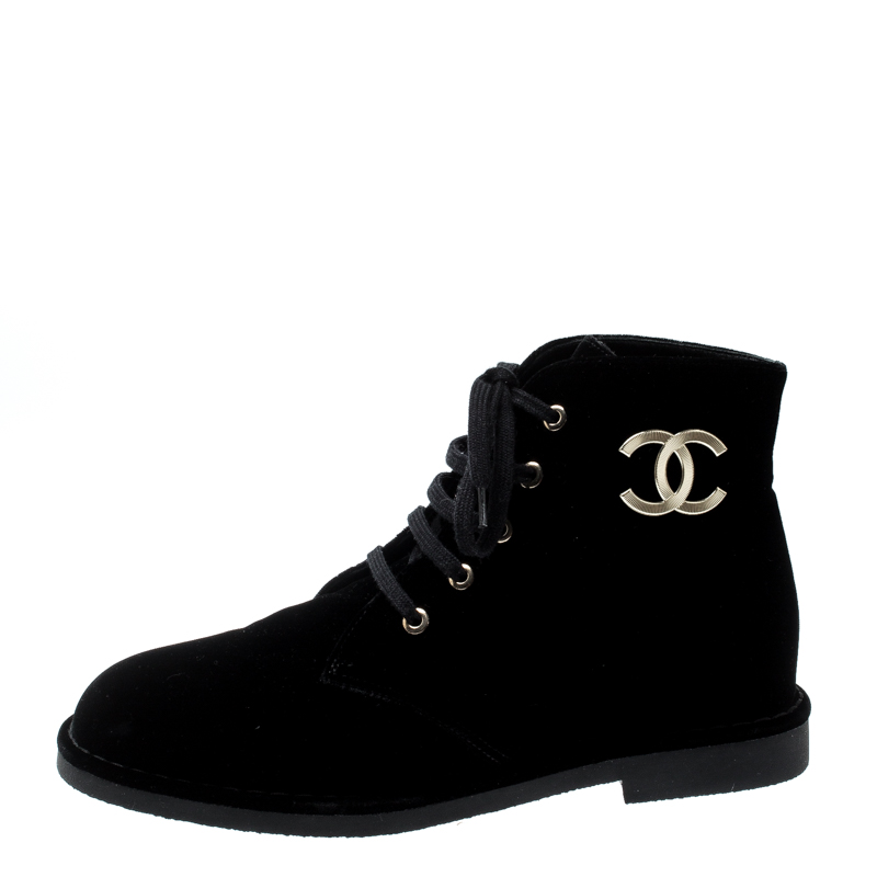 

Chanel Black Velet CC Desert Ankle Boots Size