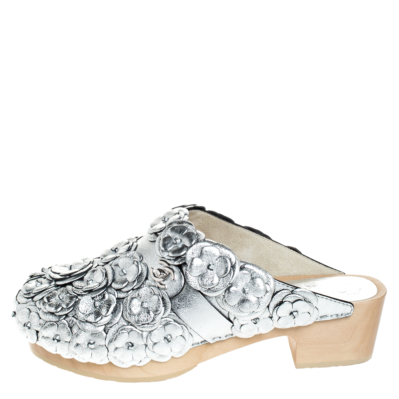 

Chanel Metallic Silver Camellia Embellished CC Lock Wooden Clogs Size
