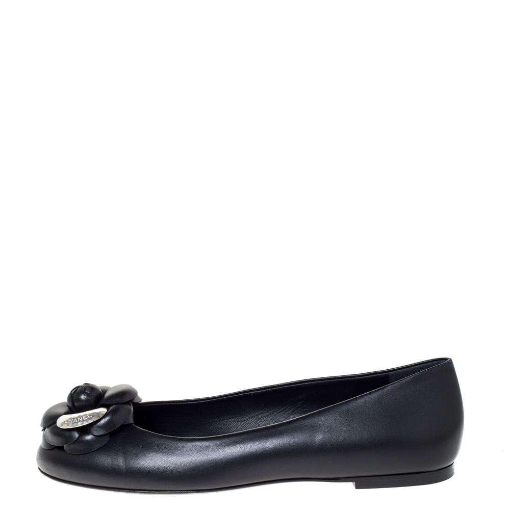 

Chanel Black Leather Camellia Embellished Ballet Flats Size