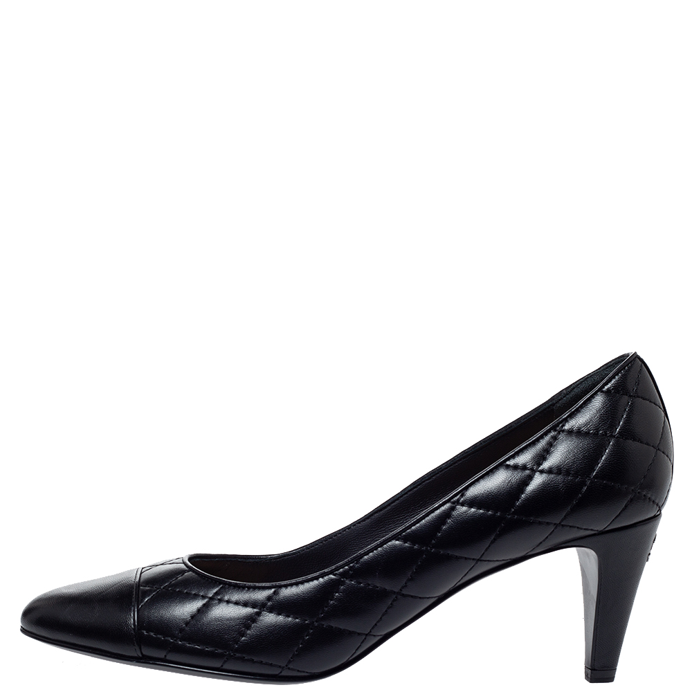 

Chanel Black Quilted Leather Cap Toe CC Heel Pumps Size