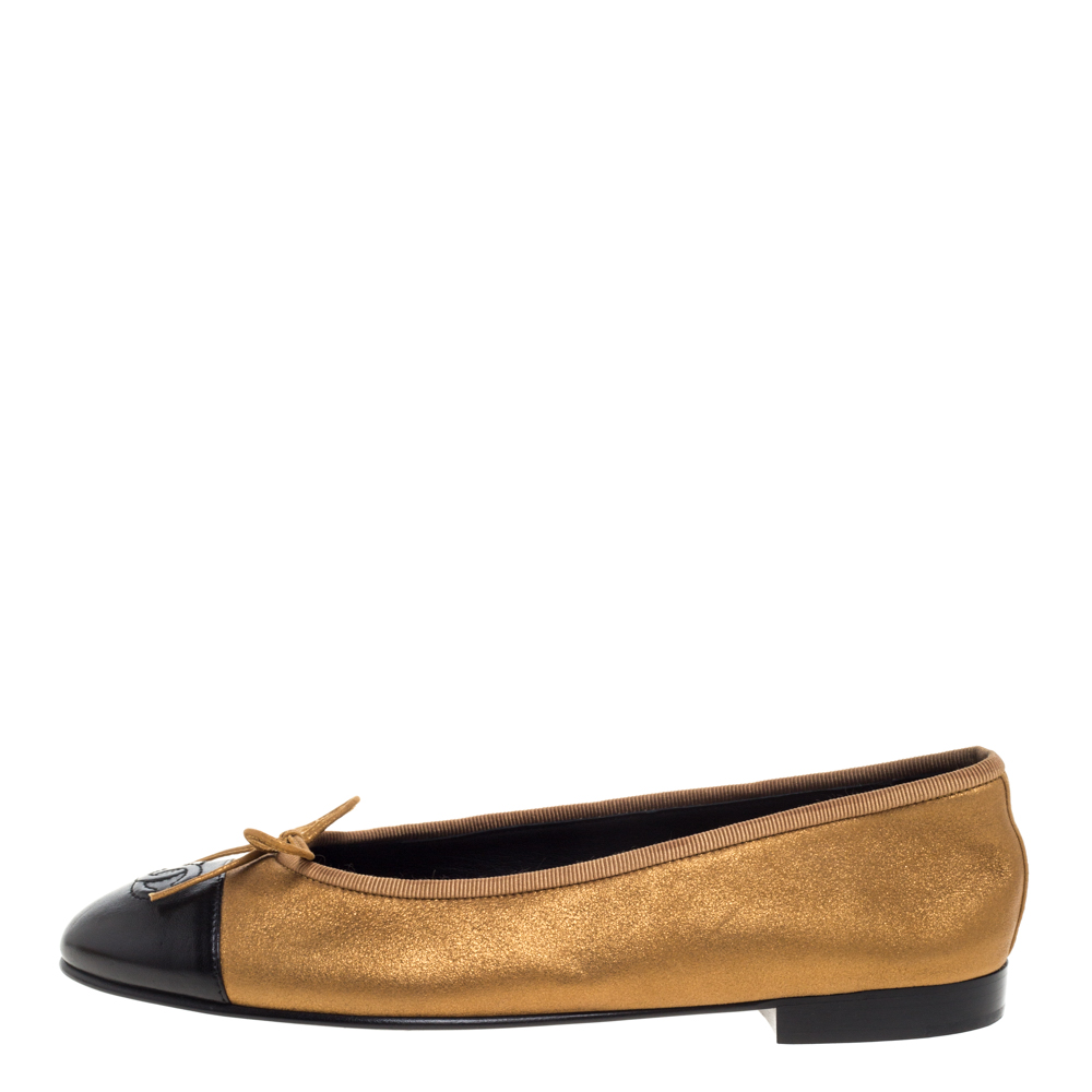 

Chanel Gold/Black Leather Bow CC Cap Toe Ballet Flats Size