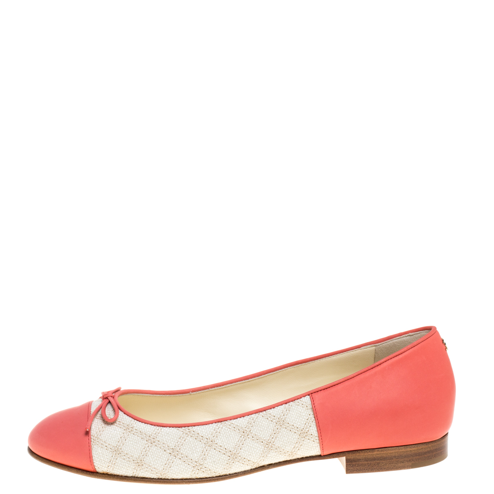 

Chanel Coral/Beige Leather And Canvas Bow Cap Toe Ballet Flats Size, Orange