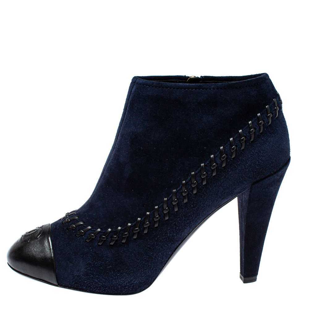 

Chanel Blue Suede And Leather CC Ankle Boots Size
