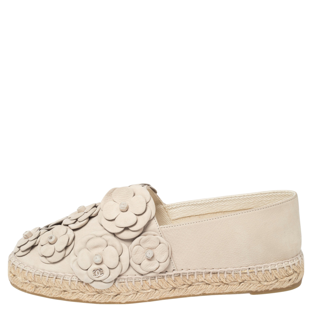 

Chanel Grey Nubuck CC Camellia Espadrilles Size