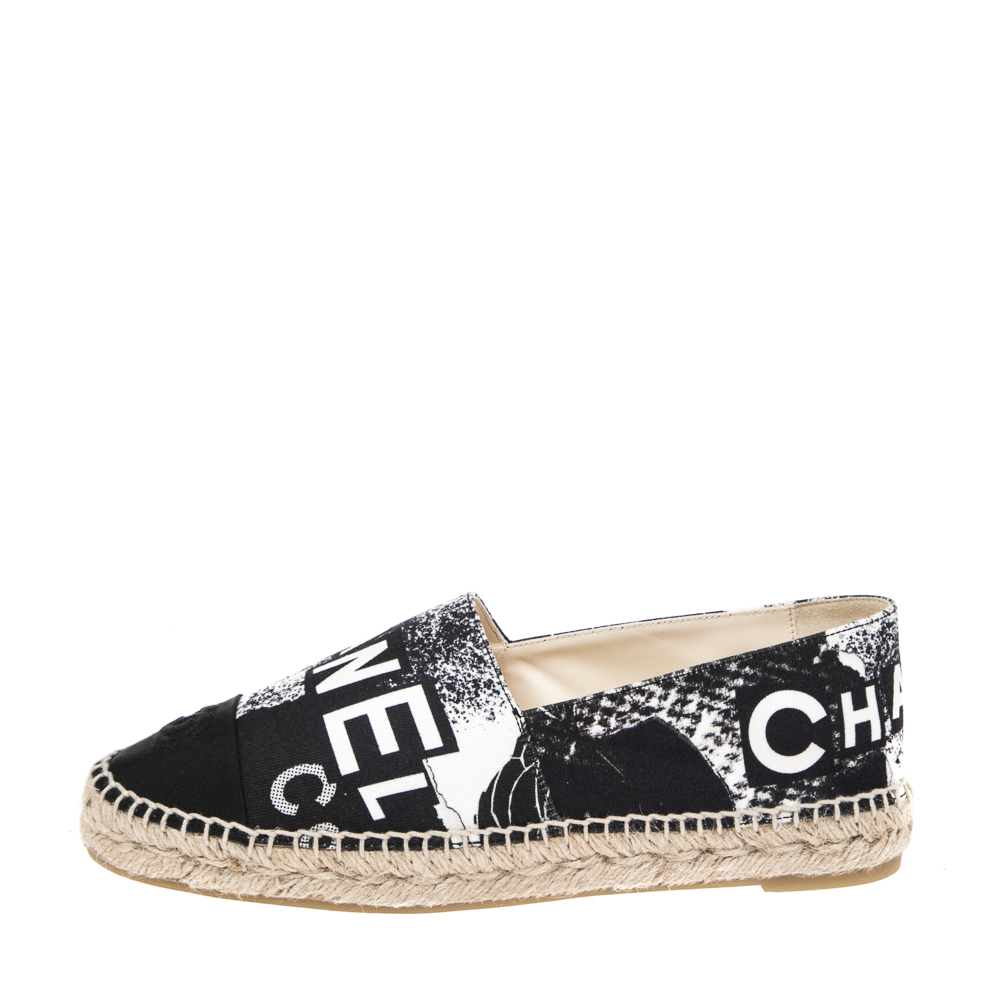 

Chanel Blue/Black Canvas CC Espadrille Flats Size