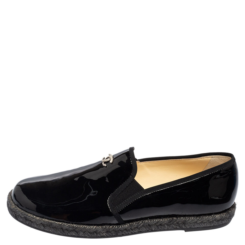 

Chanel Black Patent Leather Flattie CC Logo Espadrille Loafers Size