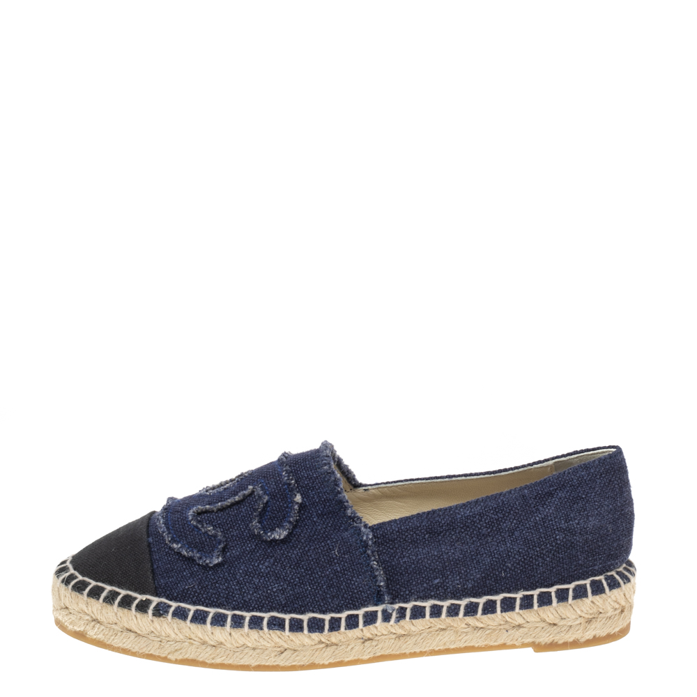 

Chanel Navy Blue/Black Canvas CC Cap-Toe Flat Espadrilles Size