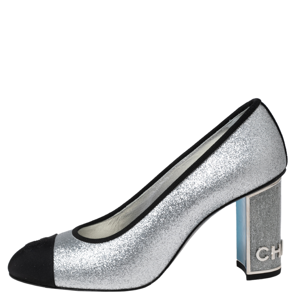 

Chanel Silver/Black Glitter and Fabric Cap-Toe CC Pumps Size