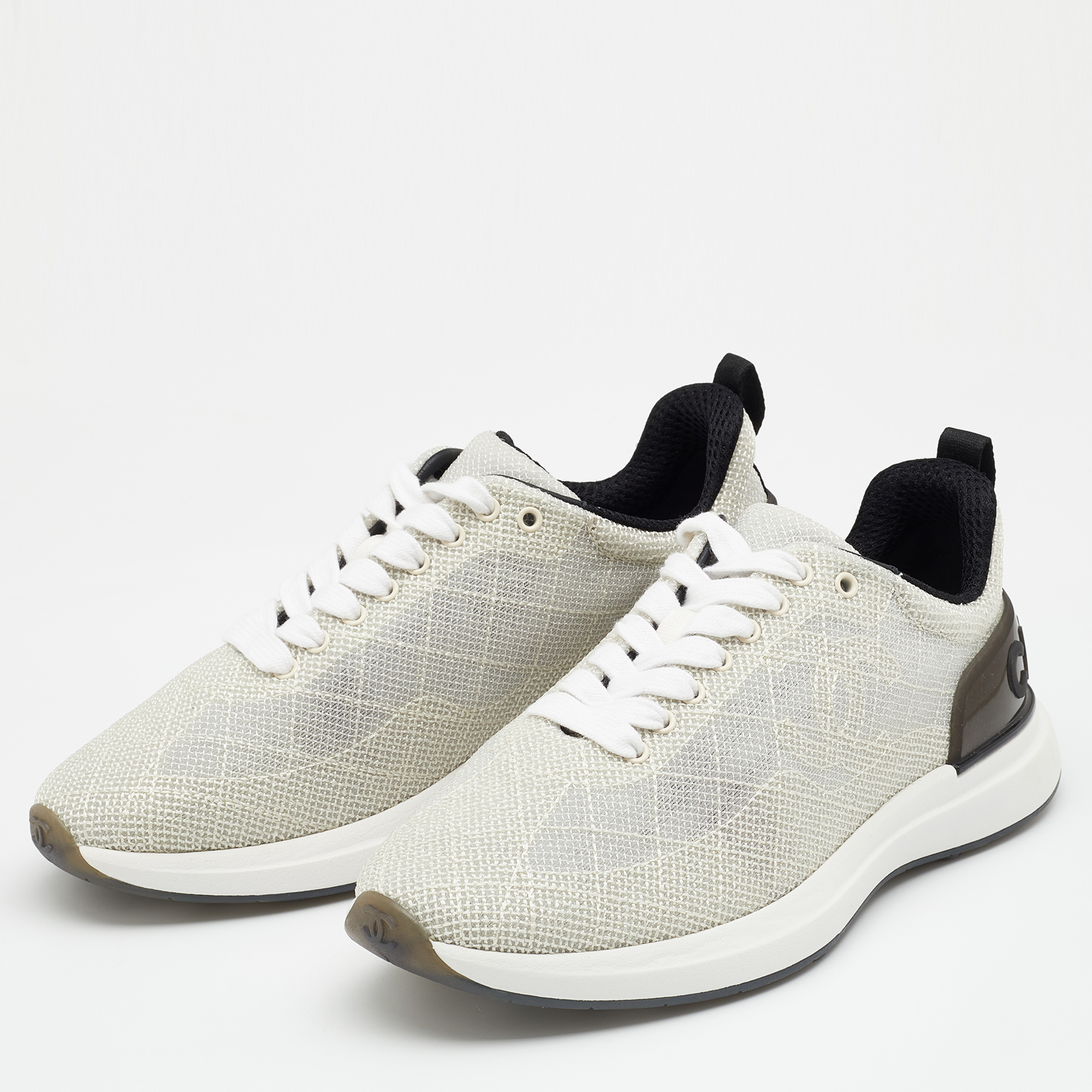 

Chanel Cream Mesh Low Top Sneakers Size