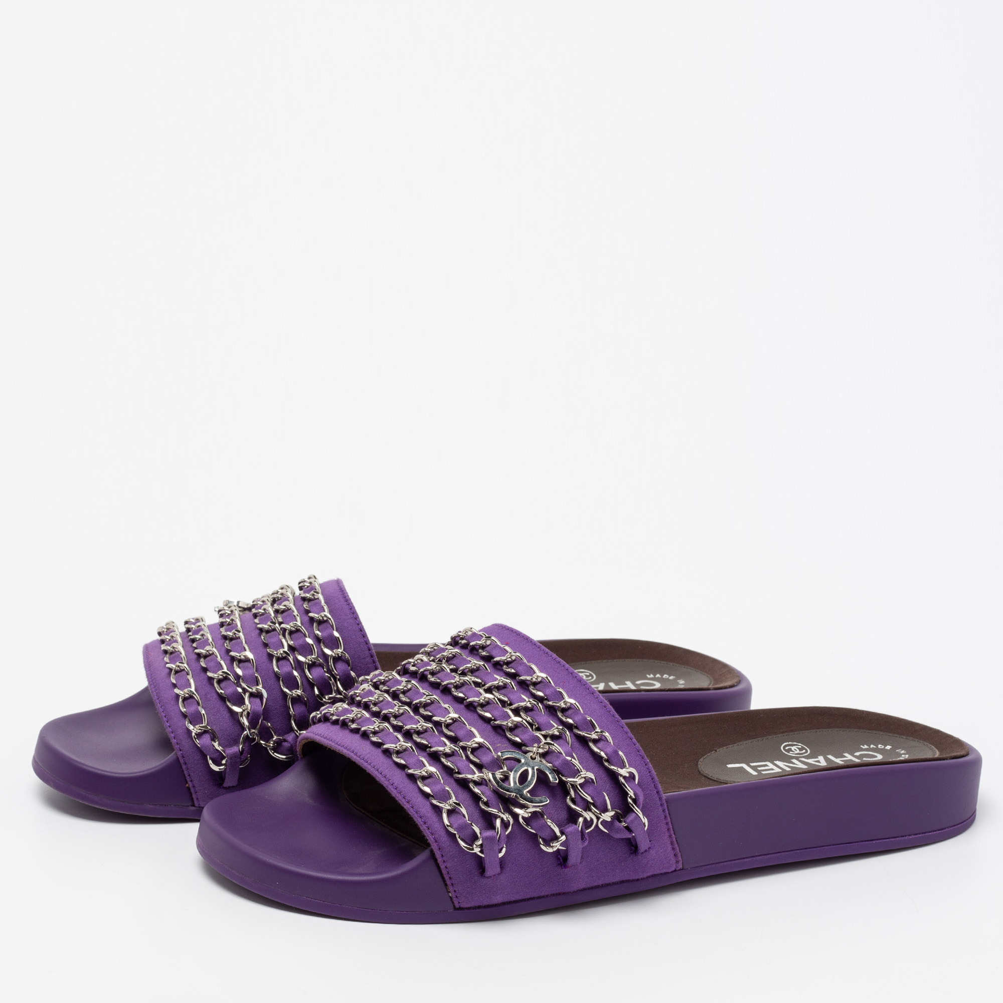 

Chanel Purple Fabric Tropiconic Chain Flat Slides Size