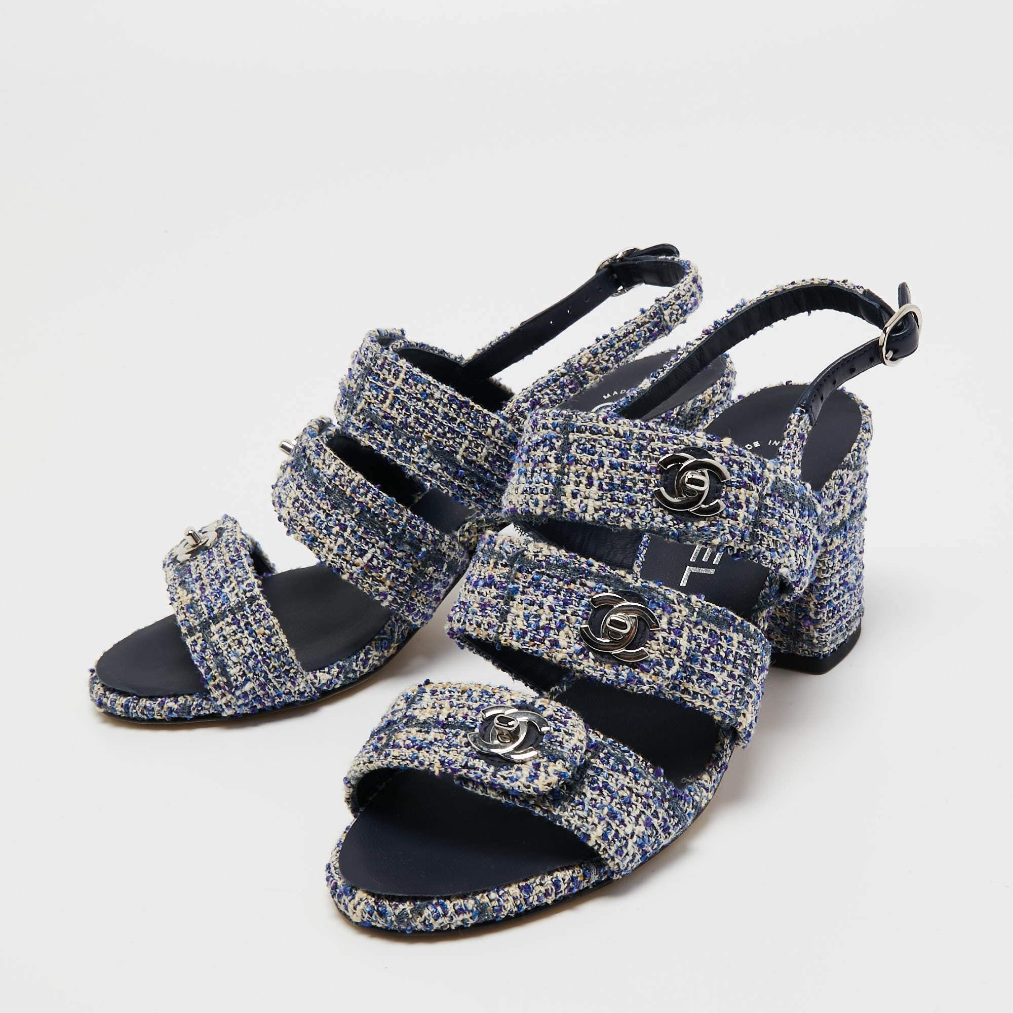 

Chanel Blue/White Tweed and Leather CC Turn Lock Strappy Slingback Sandals Size