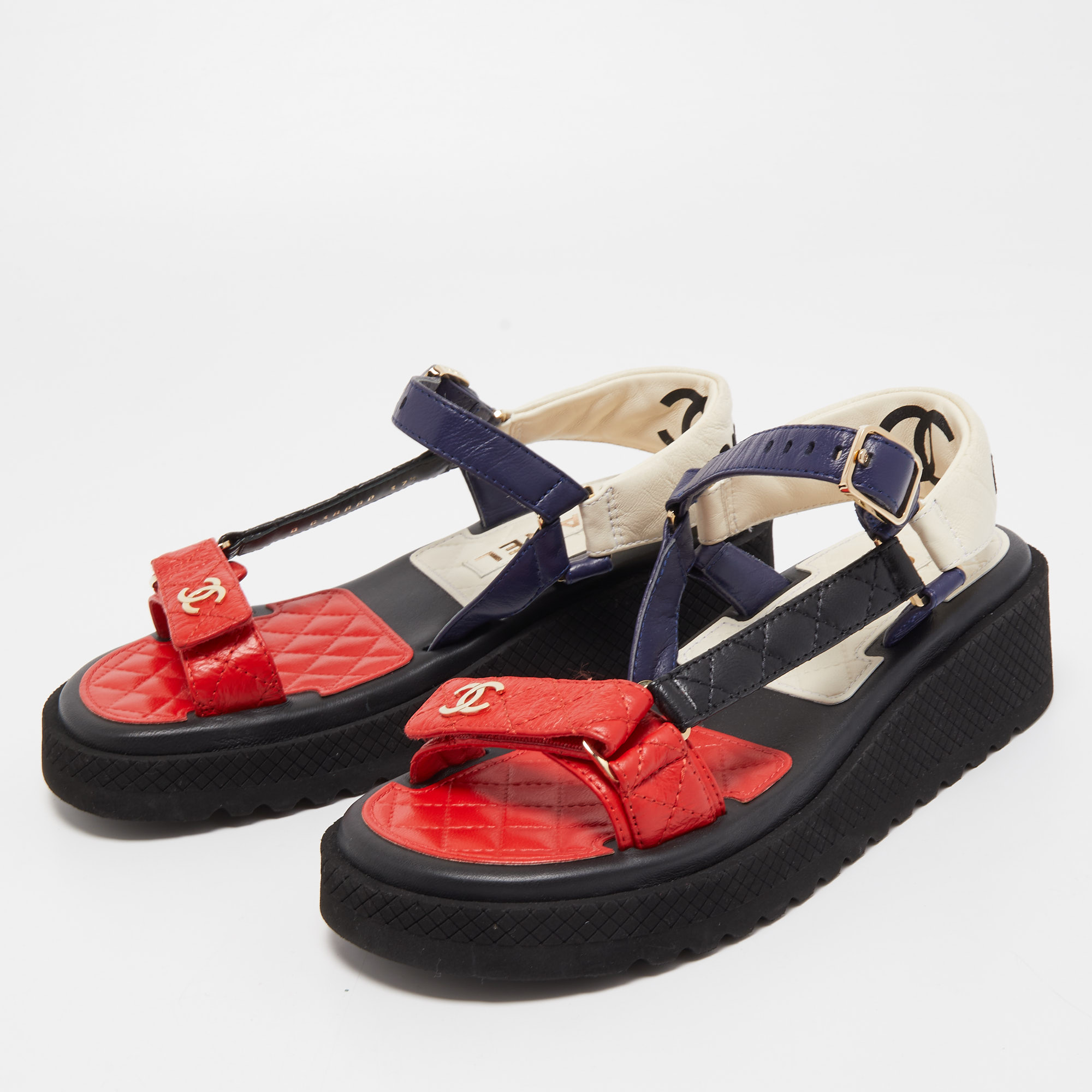 

Chanel Multicolor Quilted Leather CC Sandals Size, Red