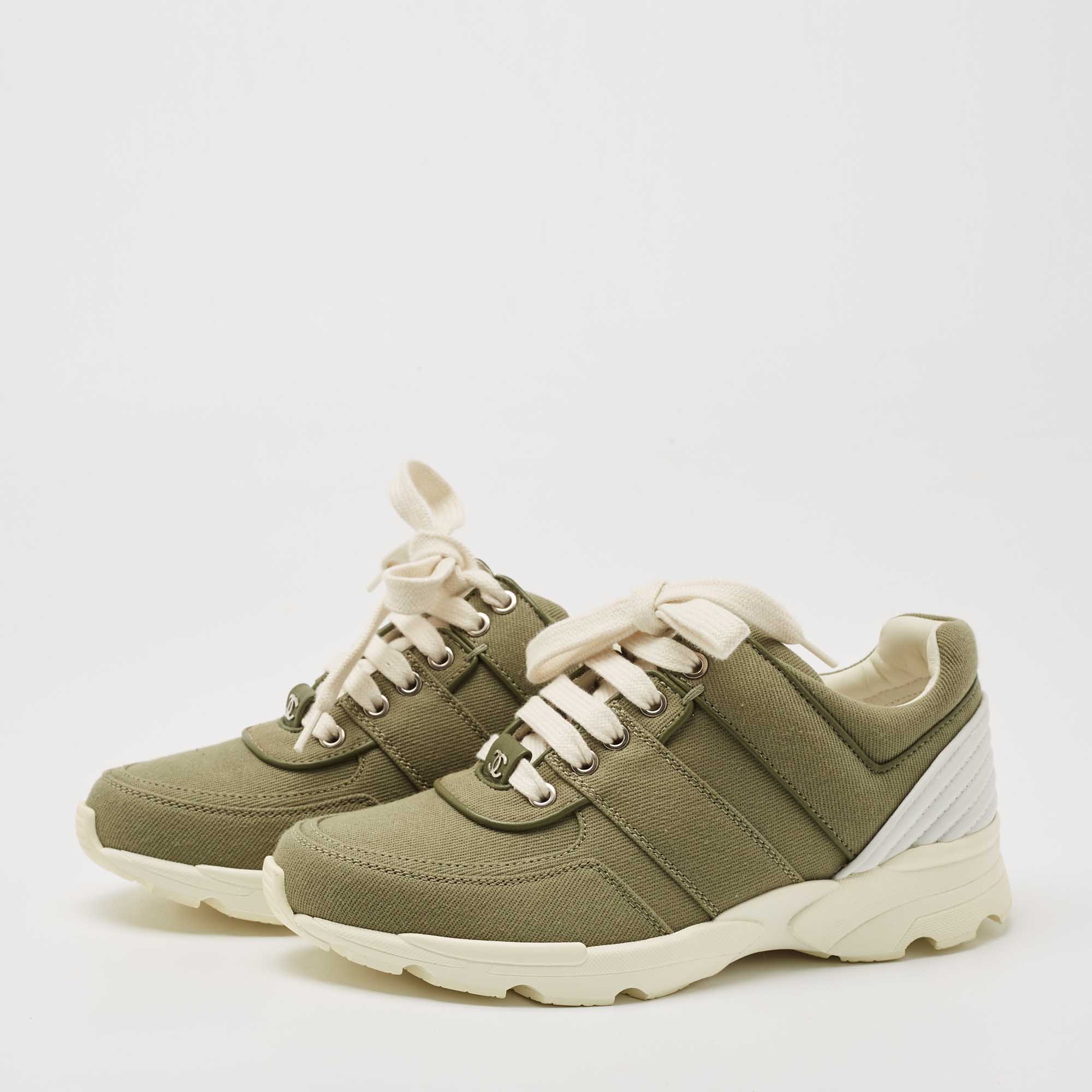 

Chanel Army Green/White Canvas and Leather CC Low Top Sneakers Size