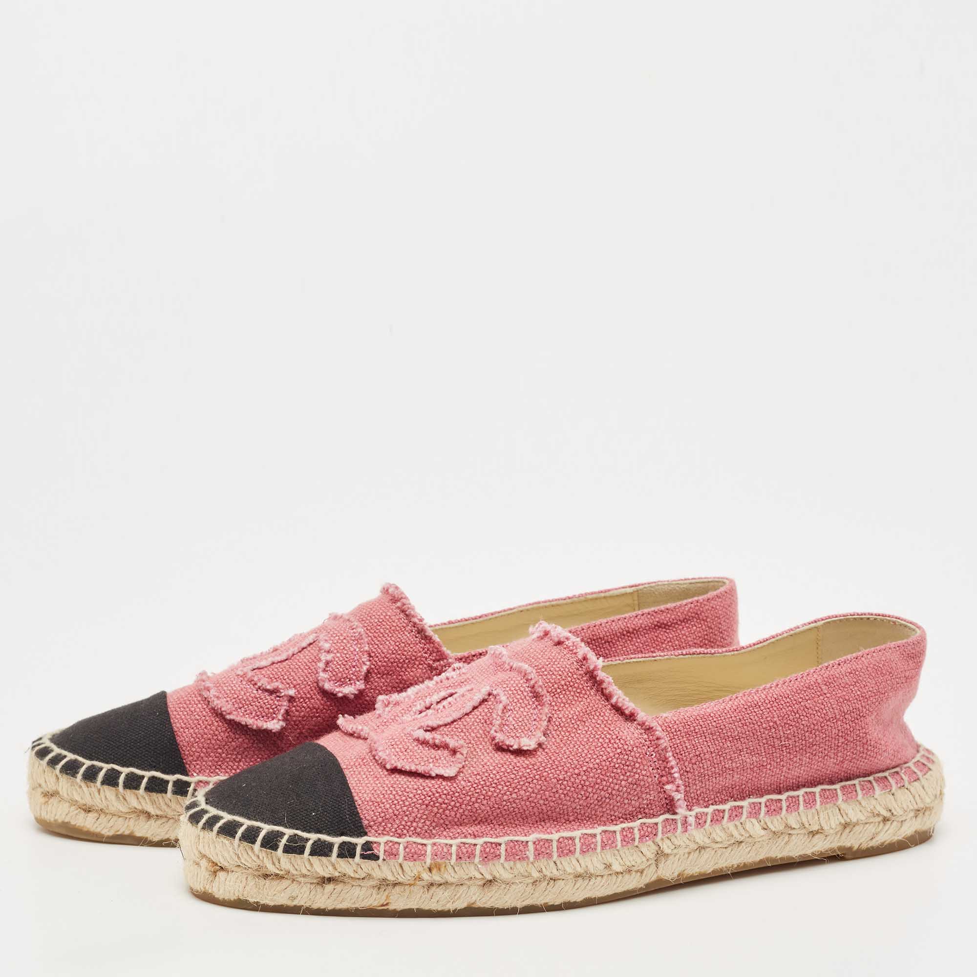 

Chanel Pink/Black Canvas CC Cap Toe Espadrille Flats Size