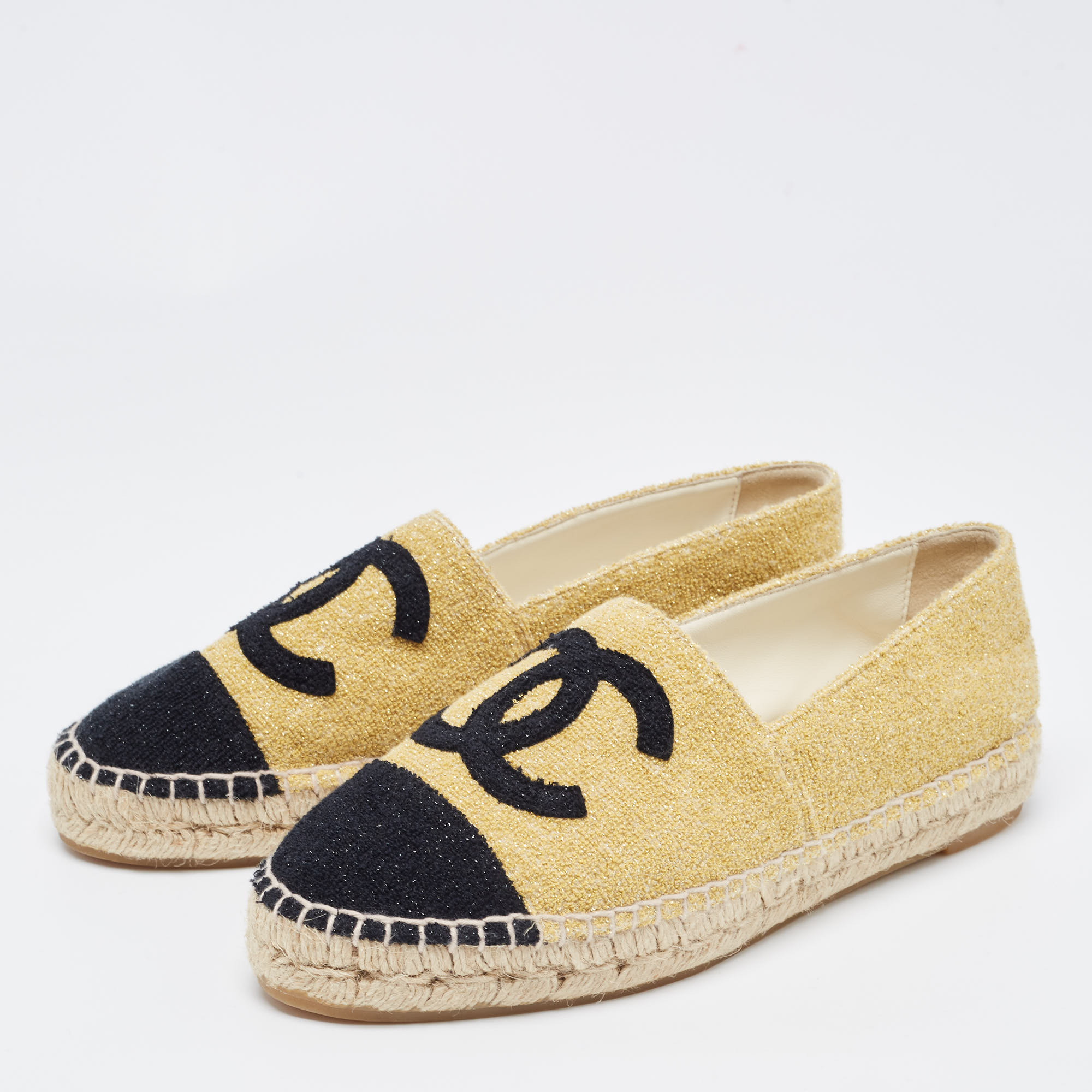 

Chanel Gold/Black Glitter Fabric CC Espadrille Flats Size