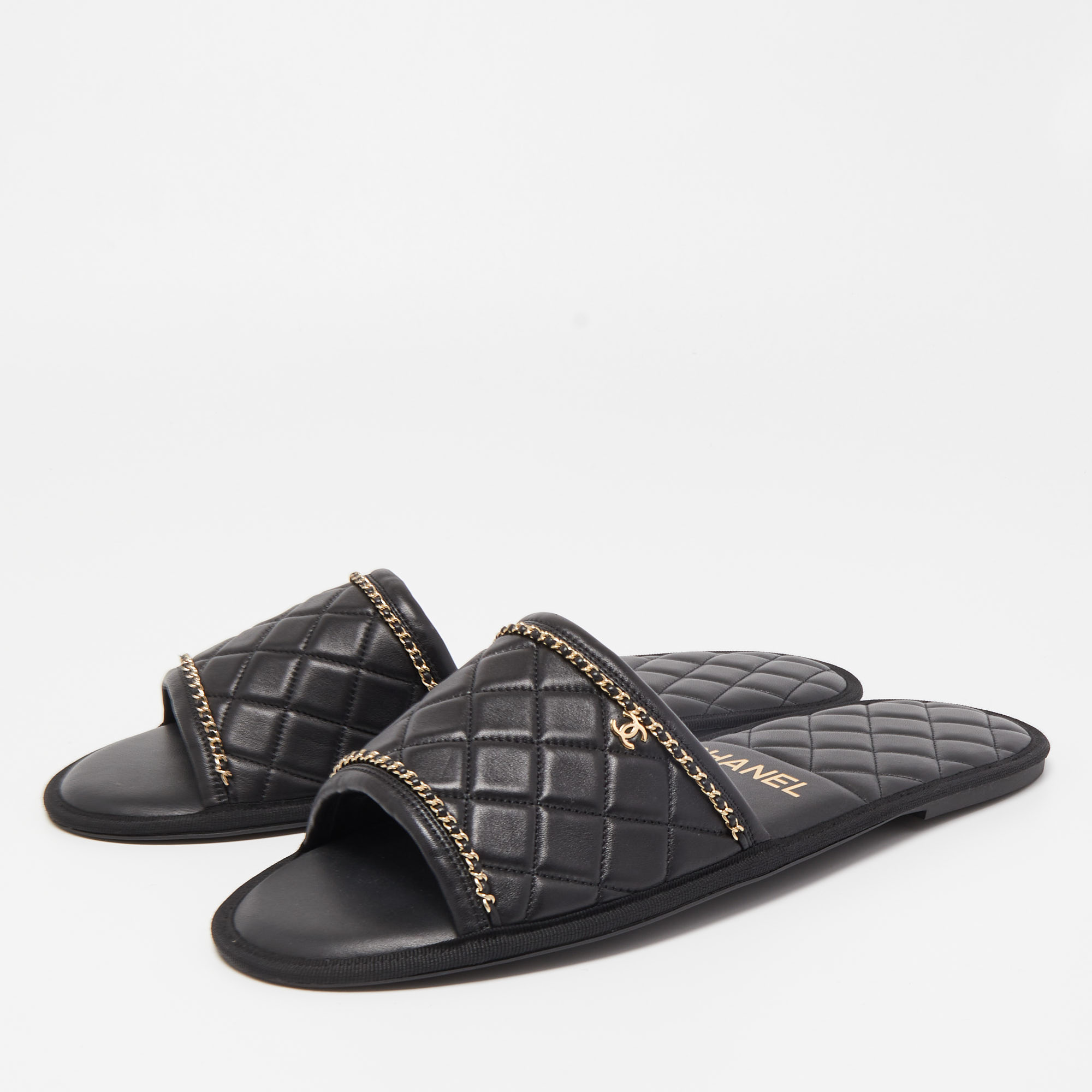 

Chanel Black Quilted Leather Chain Flat Slides Size