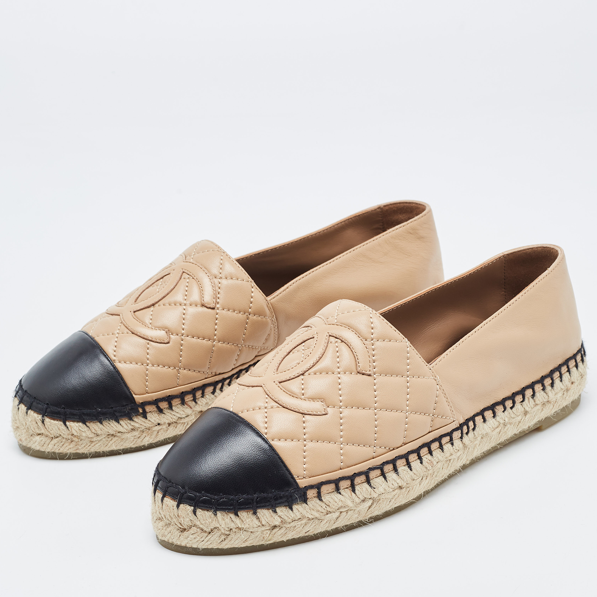 

Chanel Beige/Black Leather CC Quilted Espadrilles Flats Size