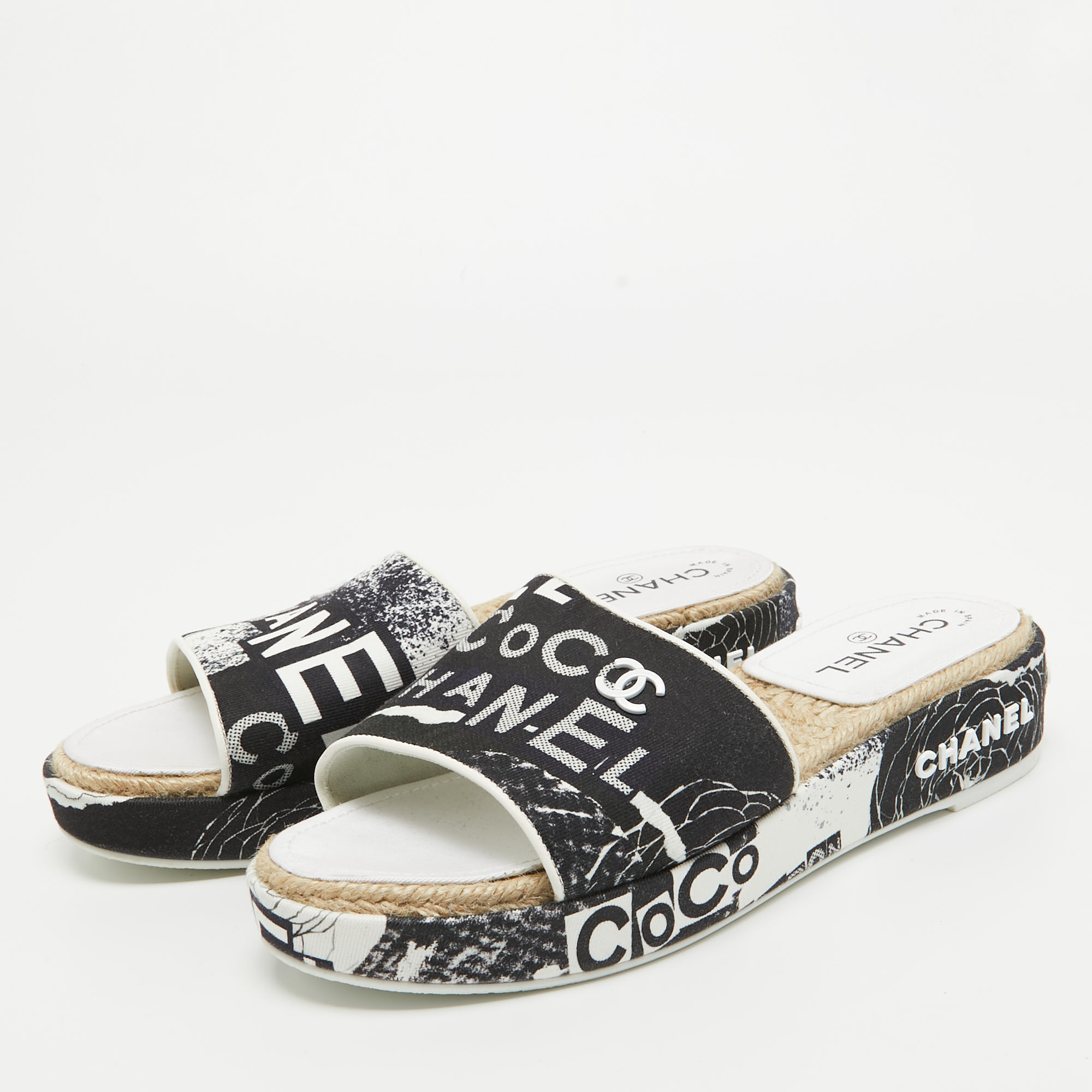 

Chanel Black/White Canvas Logo Graffiti Espadrille Slide Sandals Size, Blue