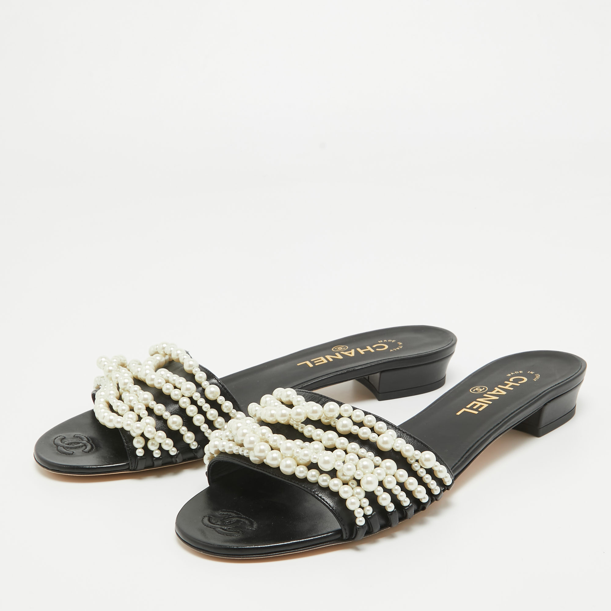

Chanel Black Leather Pearl Embellished CC Slide Sandals Size