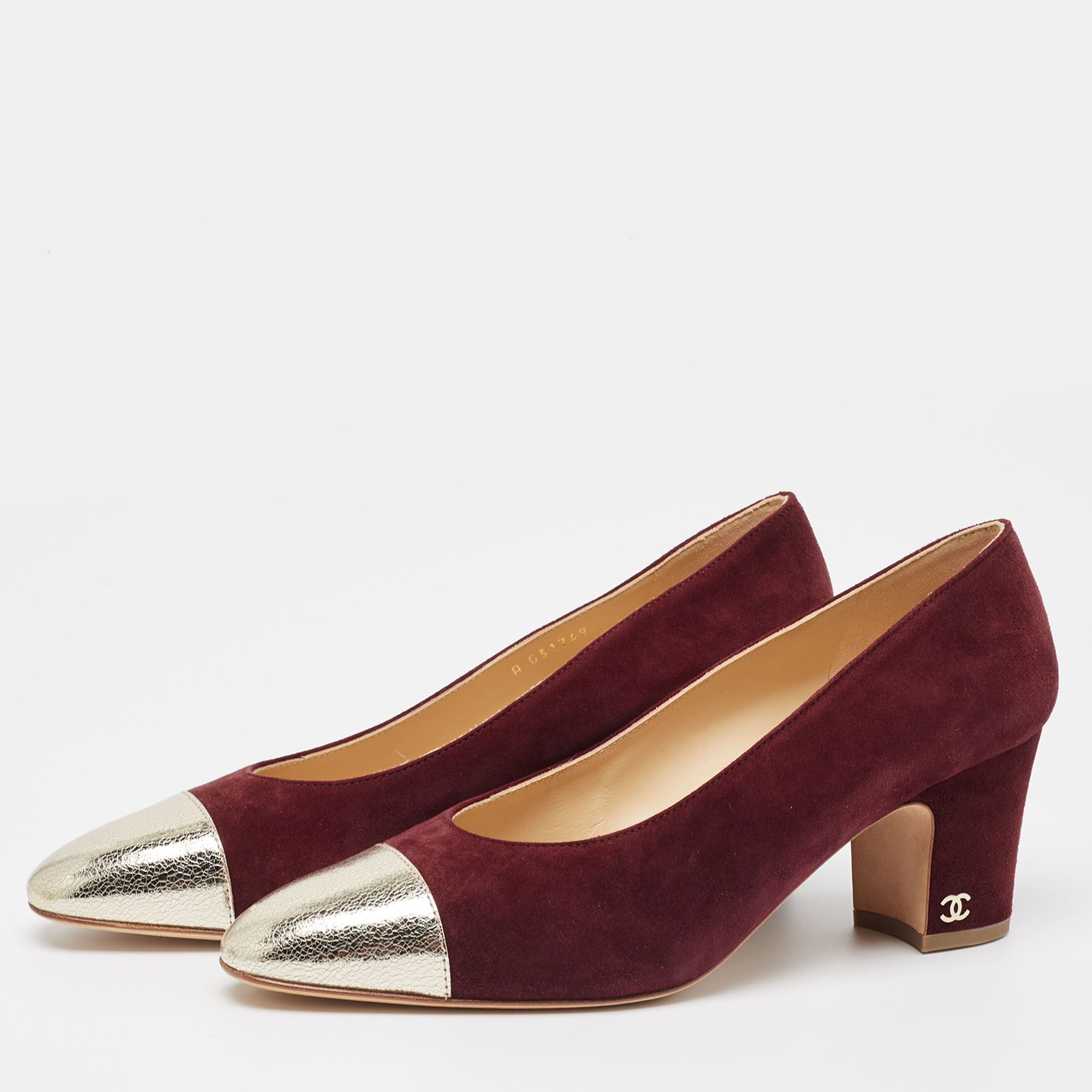 

Chanel Burgundy/Gold Suede and Leather CC Cap Toe Pumps Size