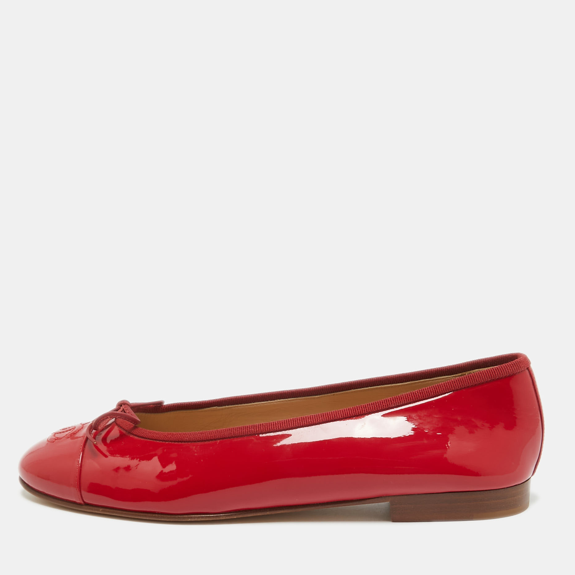 

Chanel Red Patent Leather CC Cap Toe Bow Ballet Flats Size