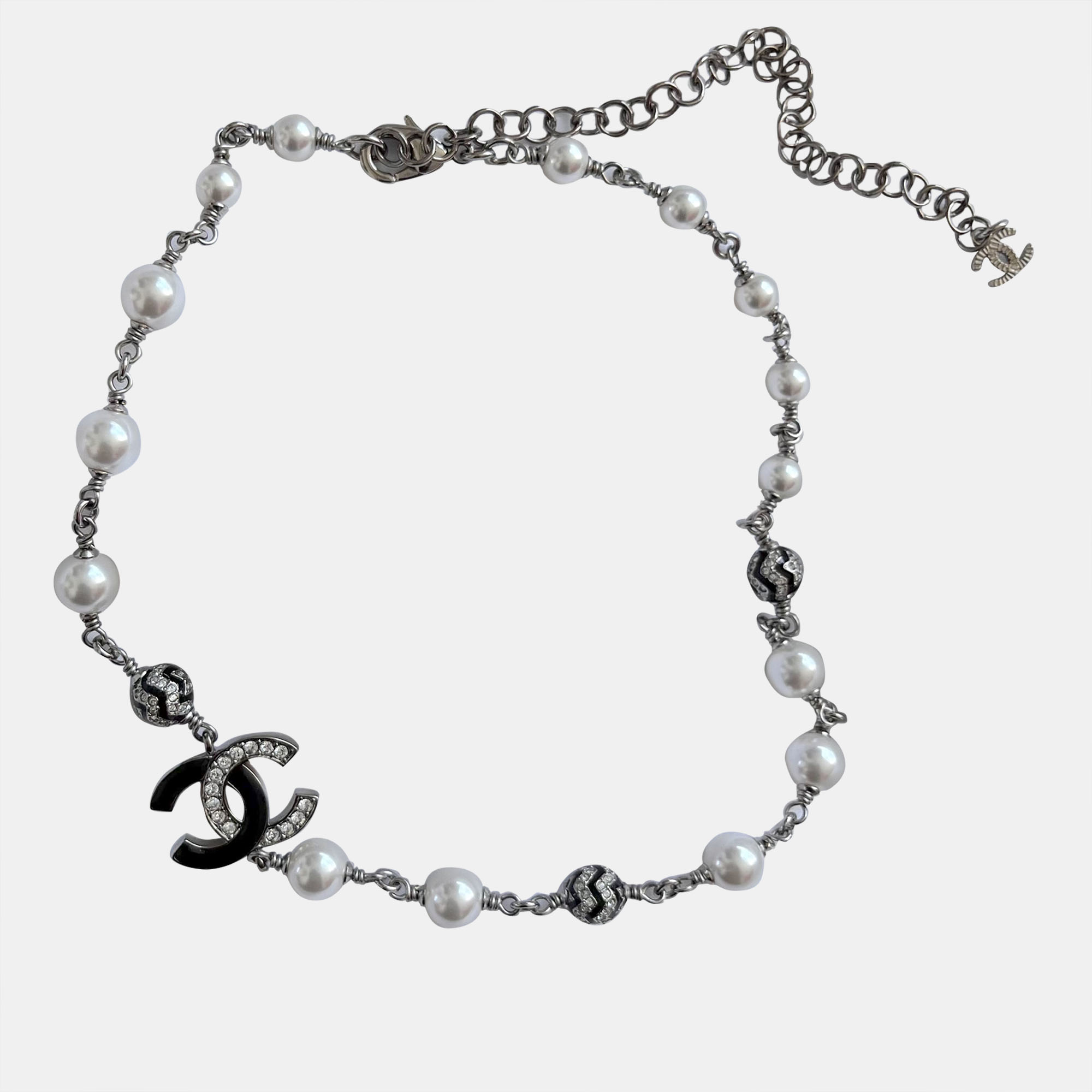 

Chanel Silver CC Faux Pearl Choker Necklace